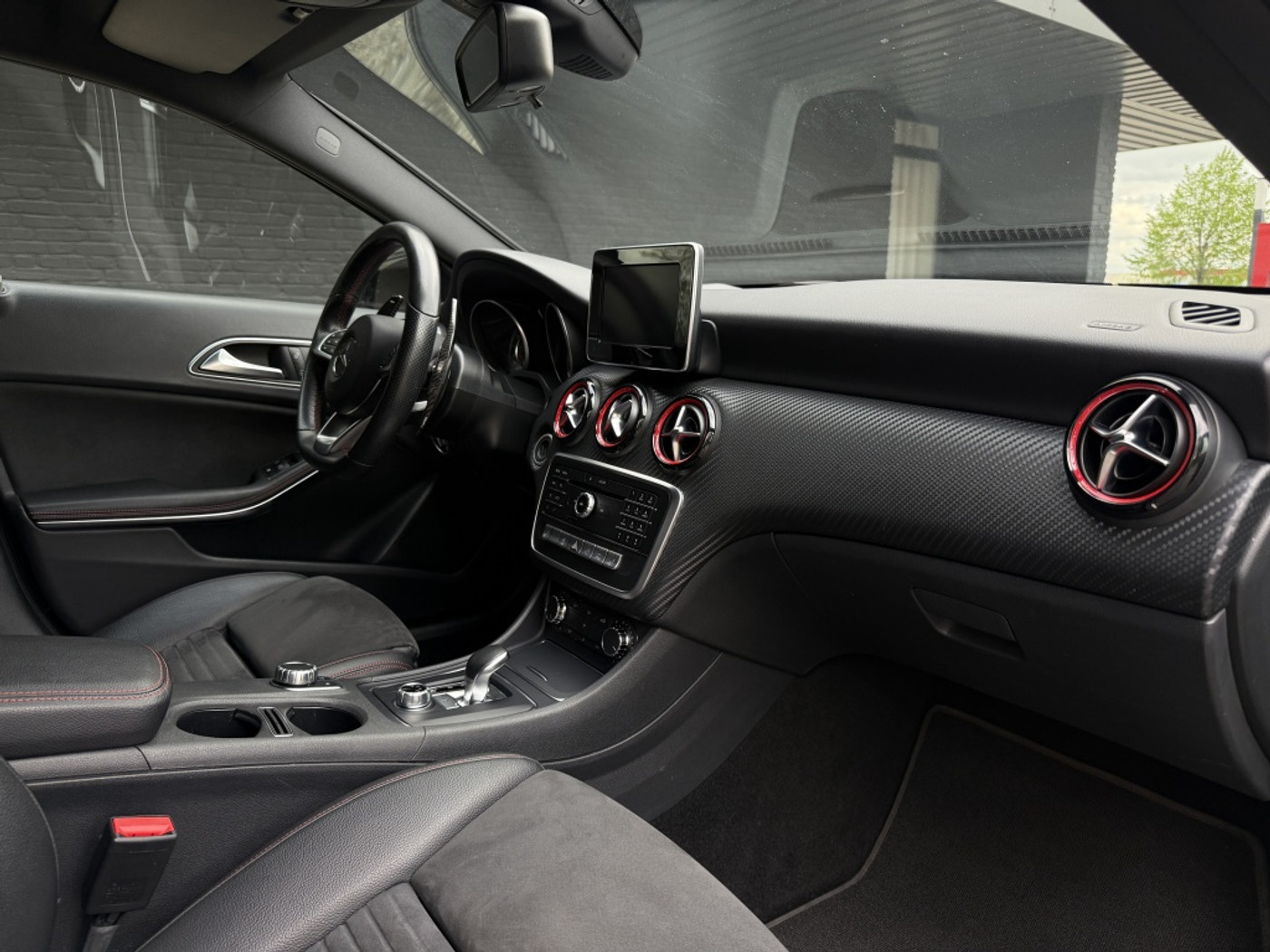 Foto van Mercedes-Benz AMG A 45