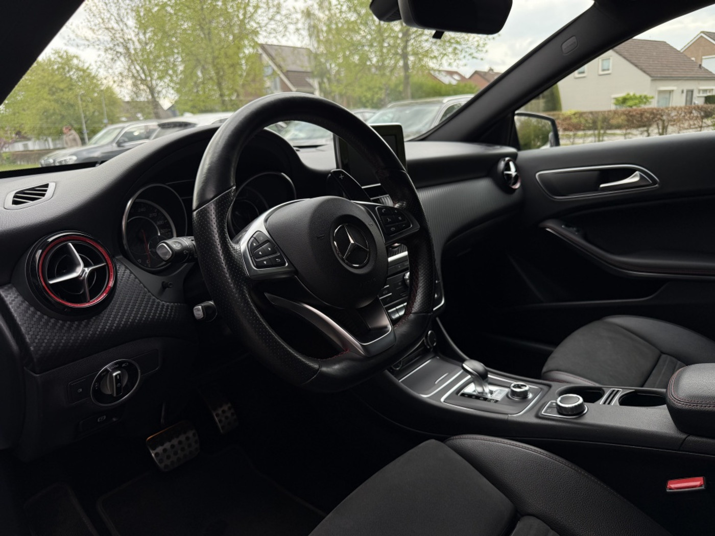 Foto van Mercedes-Benz AMG A 45
