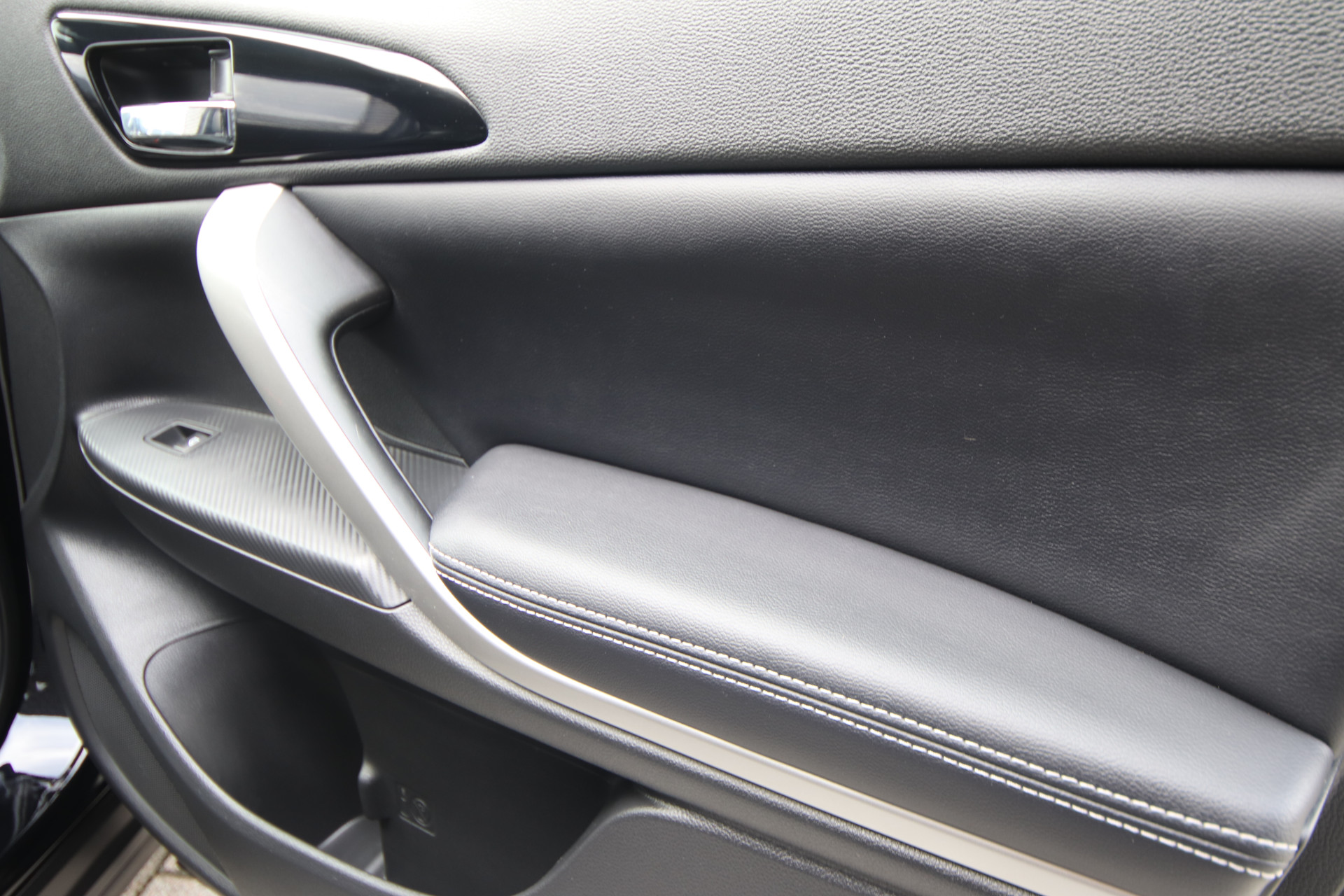 Foto van Mitsubishi Mitsubishi Eclipse Cross