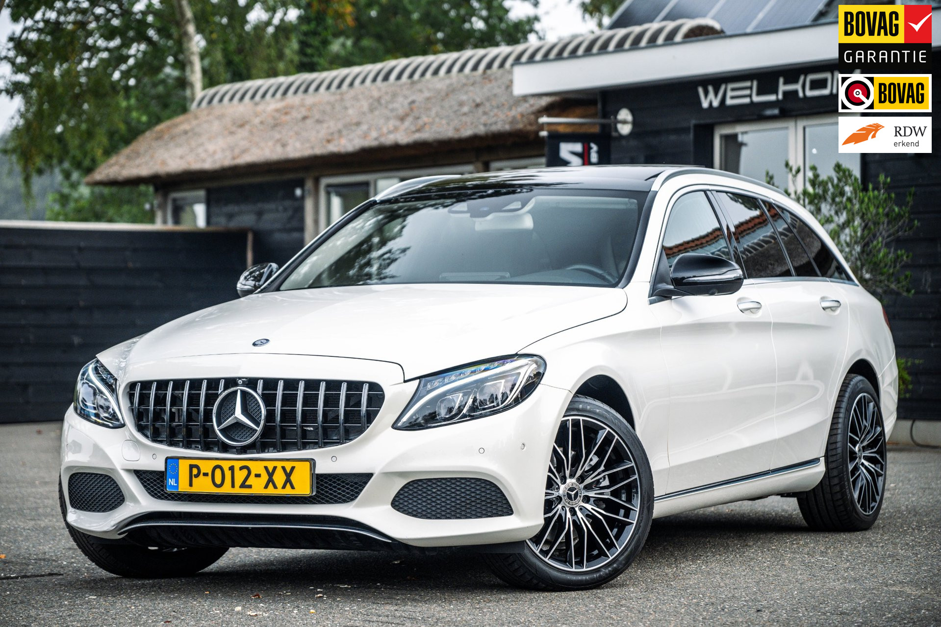 Mercedes-Benz C 200 4Matic 200 Premium Plus I Pano I Carplay I Led I amg I Camera I Trekhaak I 2017 - voorkant