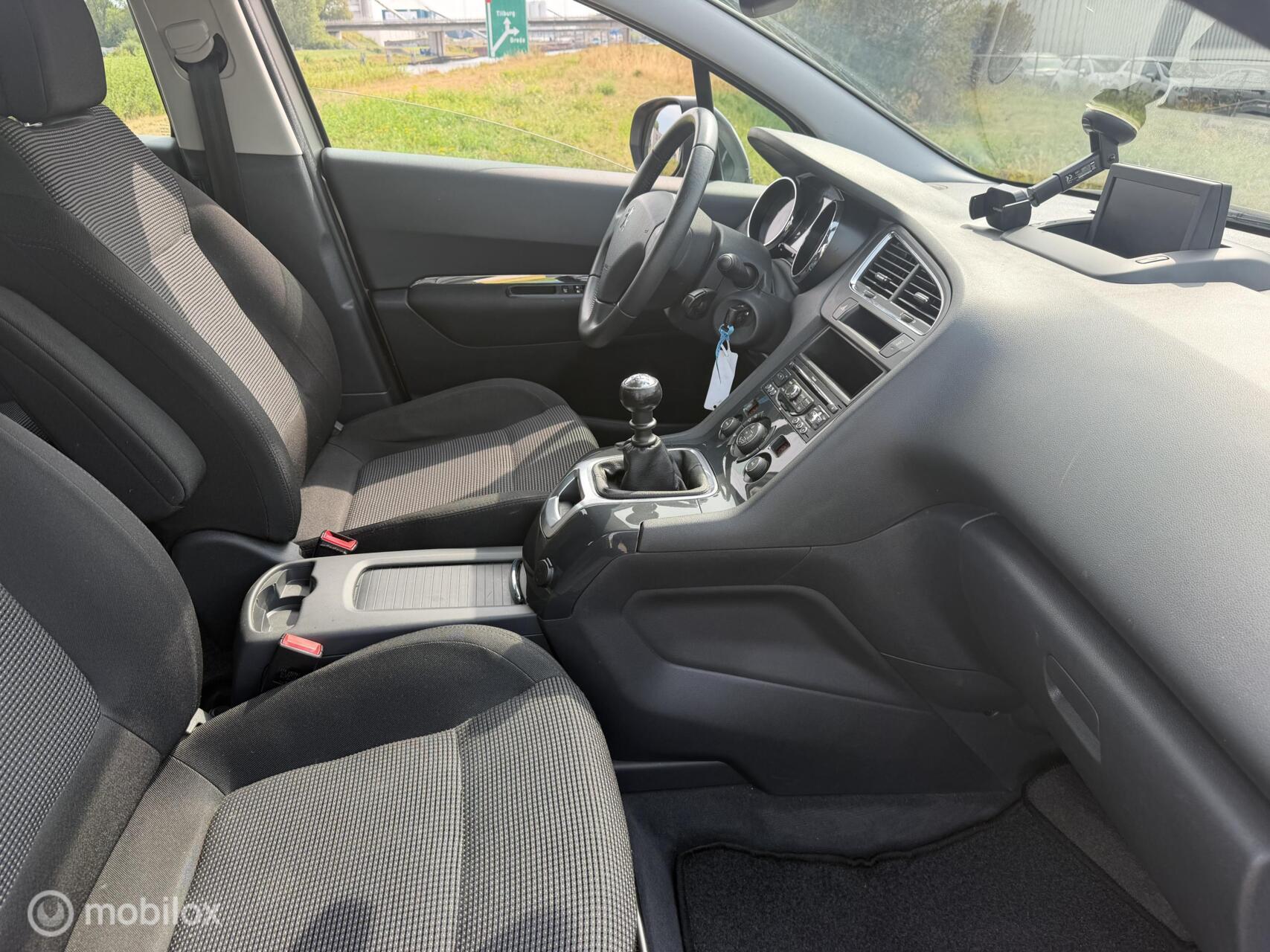 Foto van Peugeot 5008