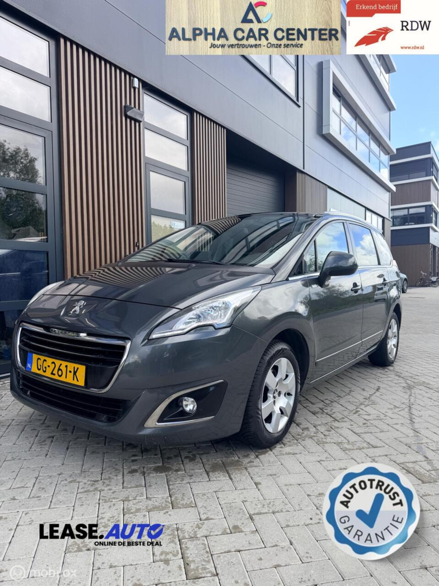 Peugeot 5008 1.2 PureTech Active  7PERS/PANO/DEALER 2015 - voorkant