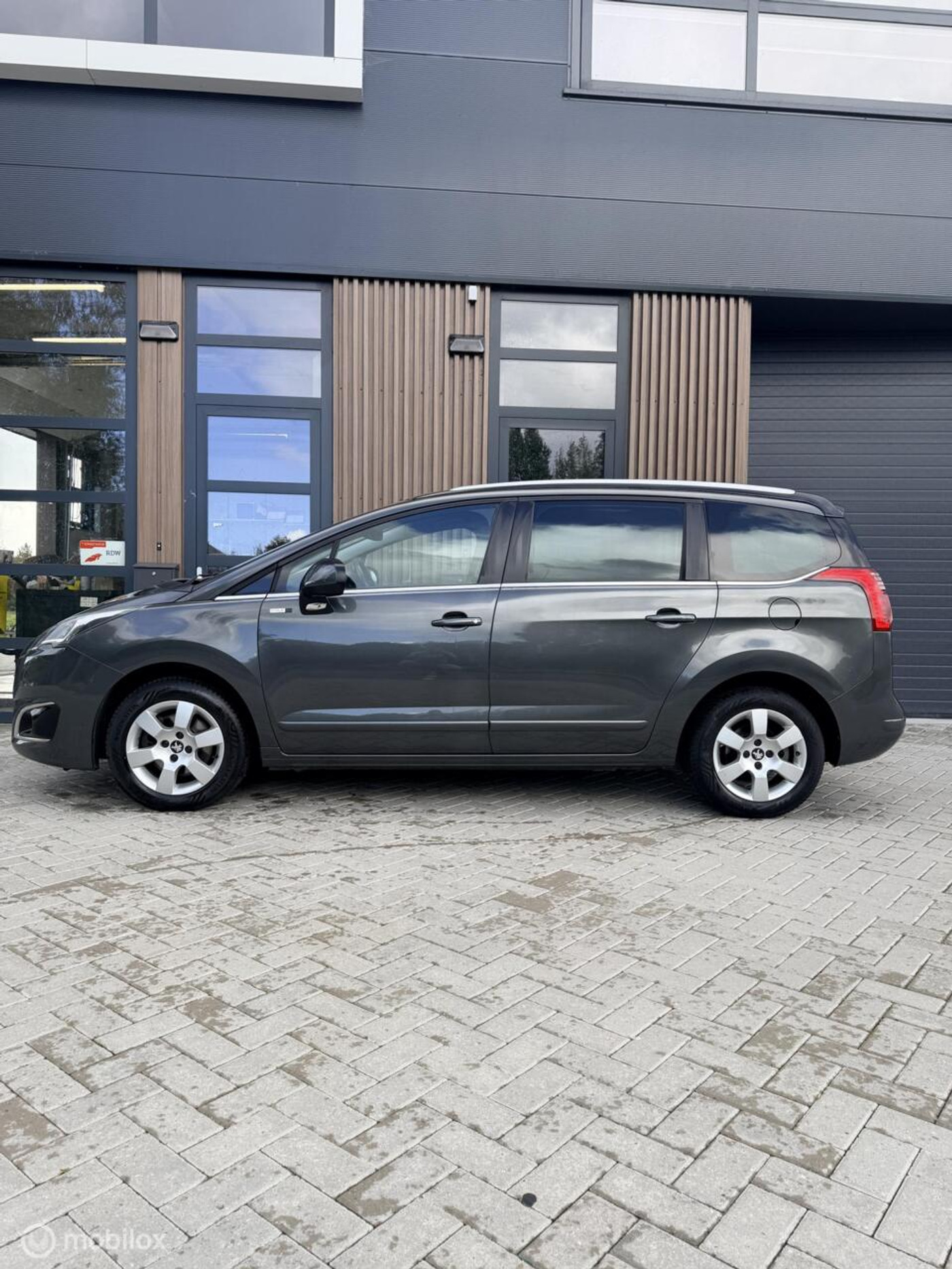 Foto van Peugeot 5008