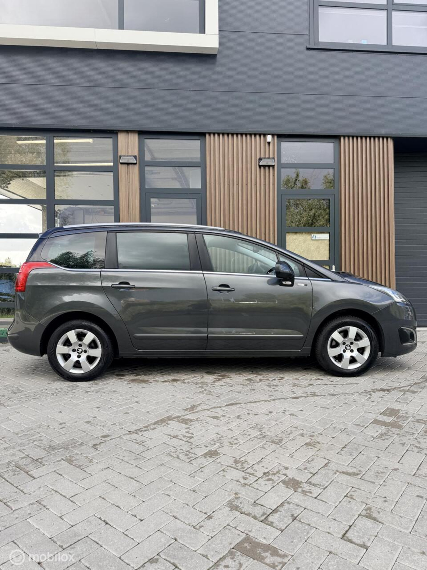 Foto van Peugeot 5008
