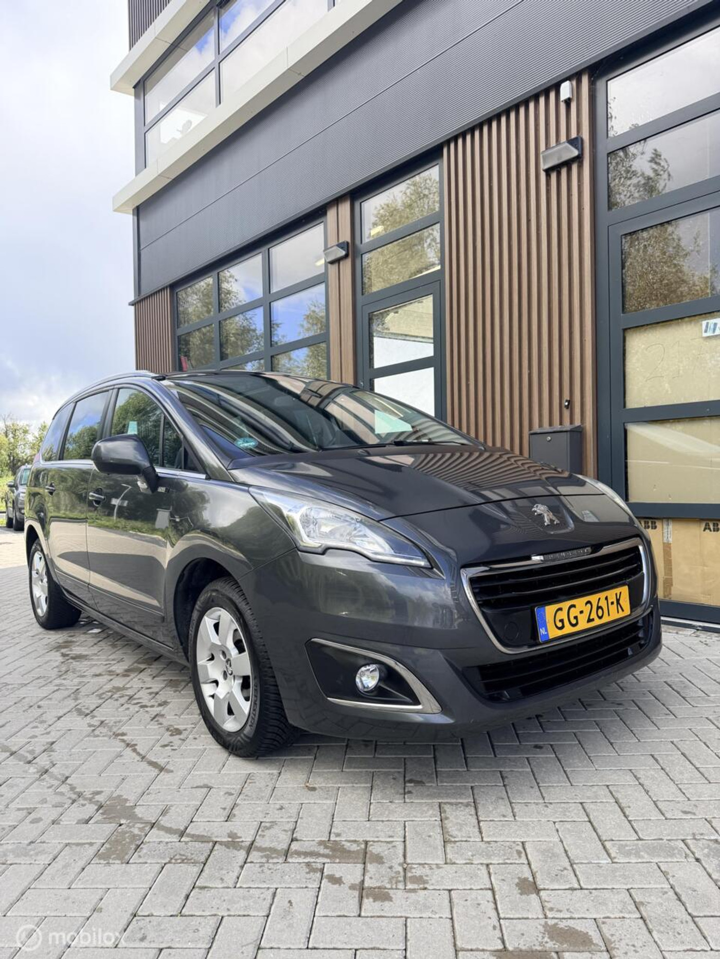 Foto van Peugeot 5008