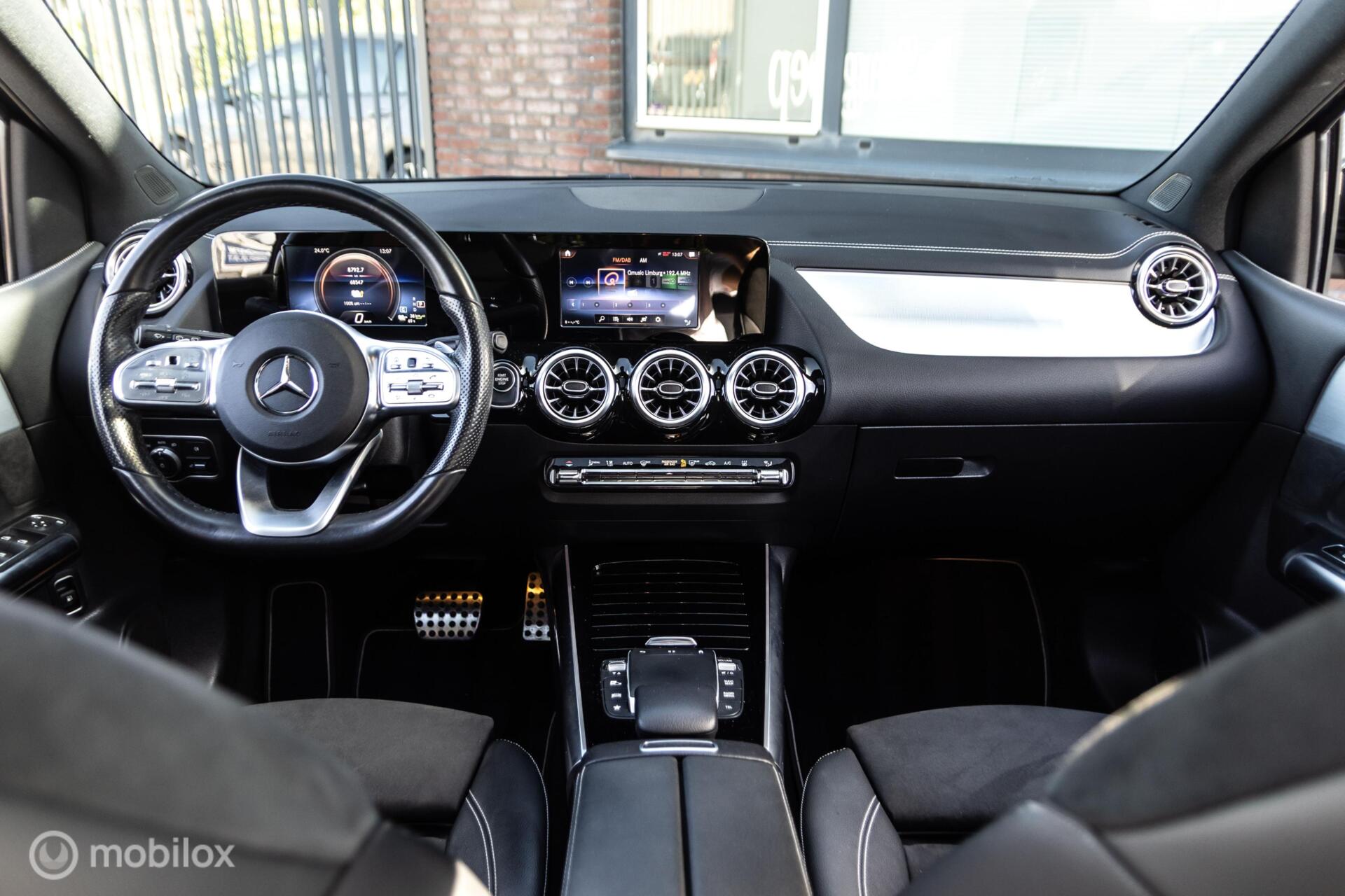 Foto van Mercedes-Benz B 250 E