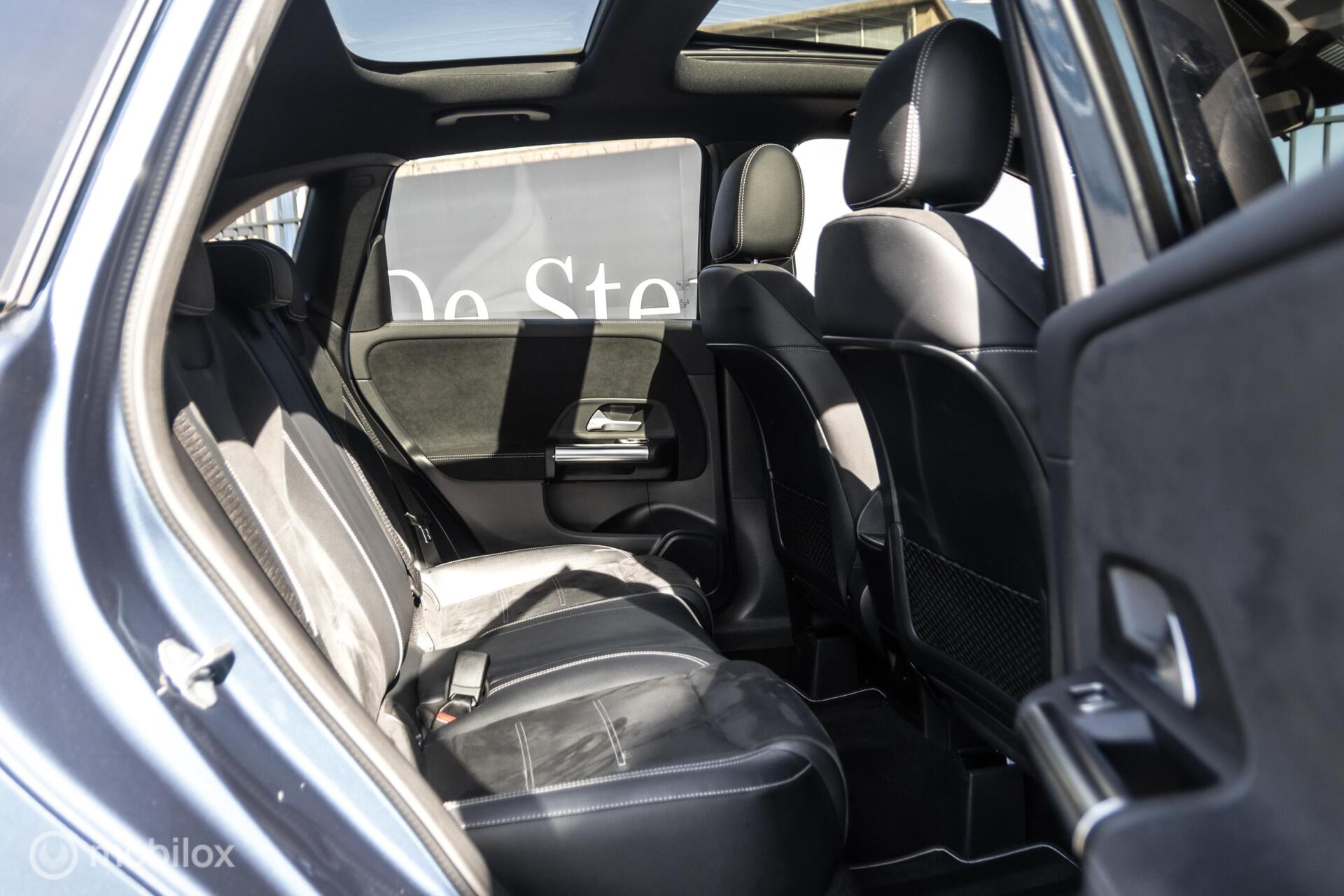 Foto van Mercedes-Benz B 250 E