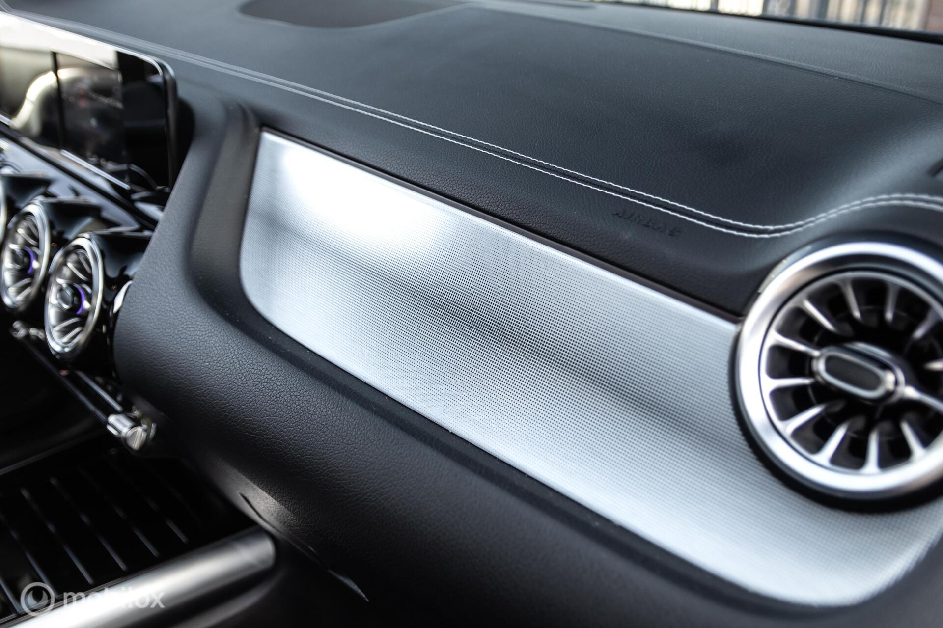 Foto van Mercedes-Benz B 250 E