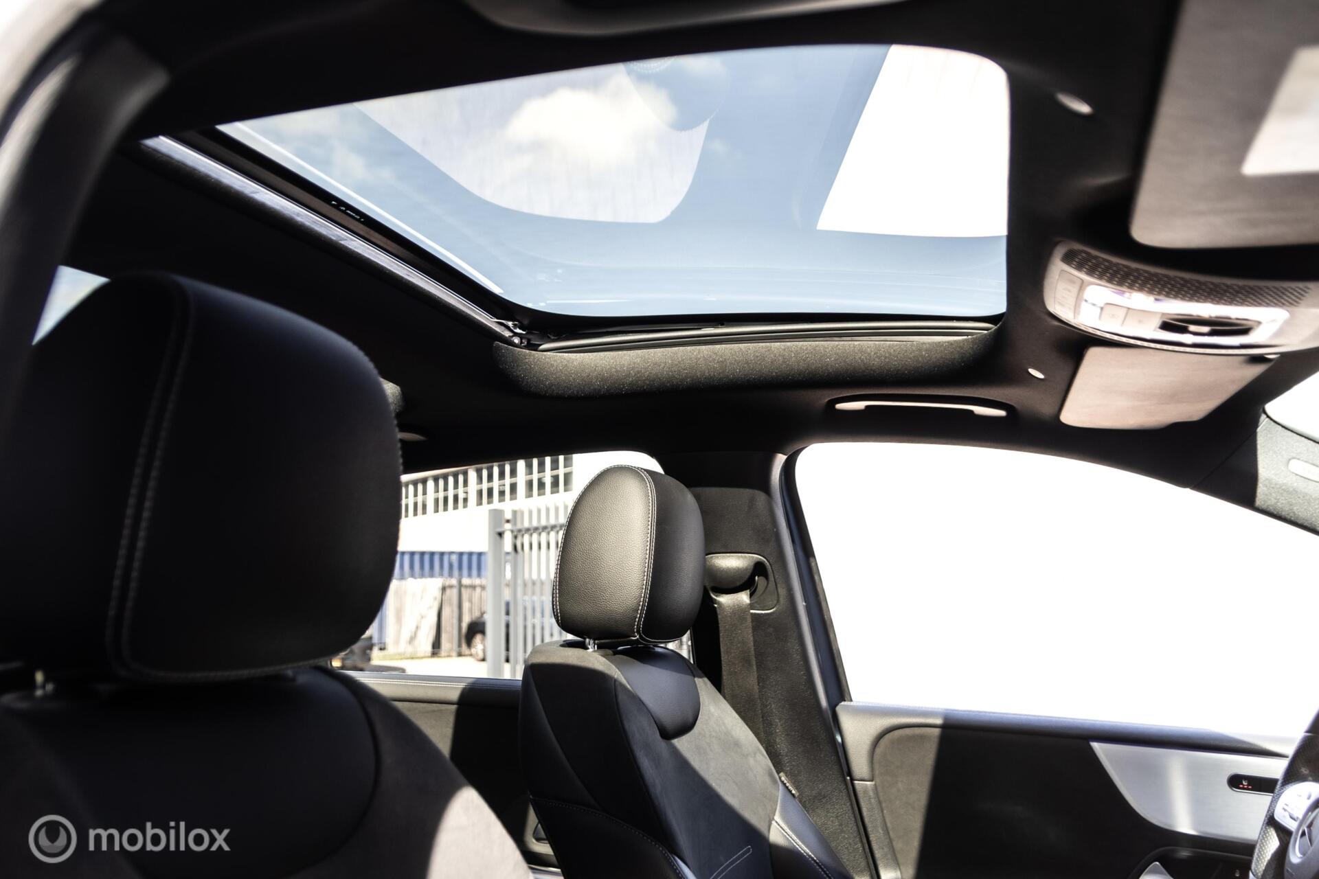 Foto van Mercedes-Benz B 250 E