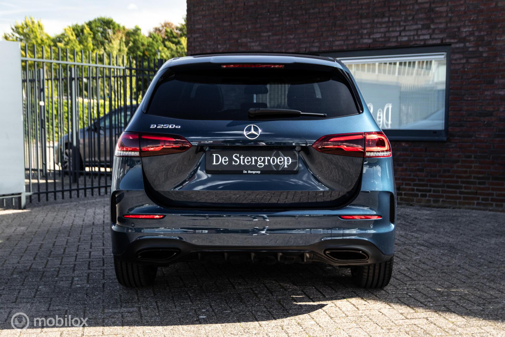 Foto van Mercedes-Benz B 250 E