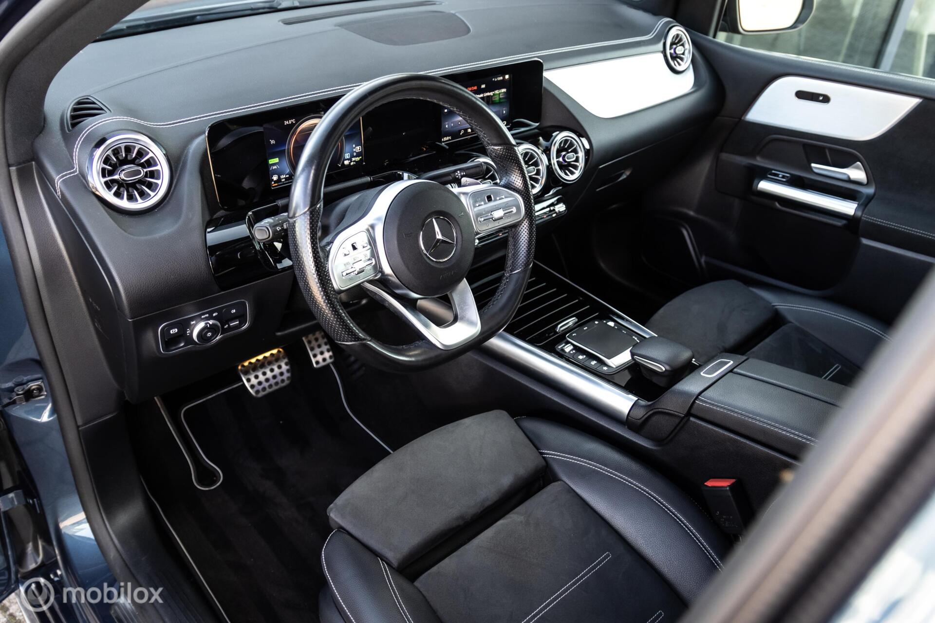 Foto van Mercedes-Benz B 250 E