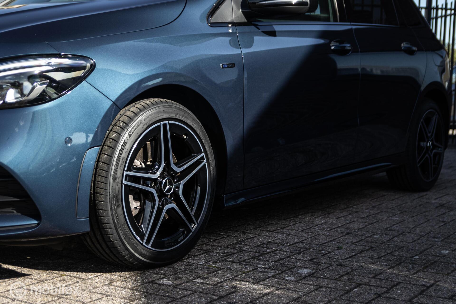 Foto van Mercedes-Benz B 250 E