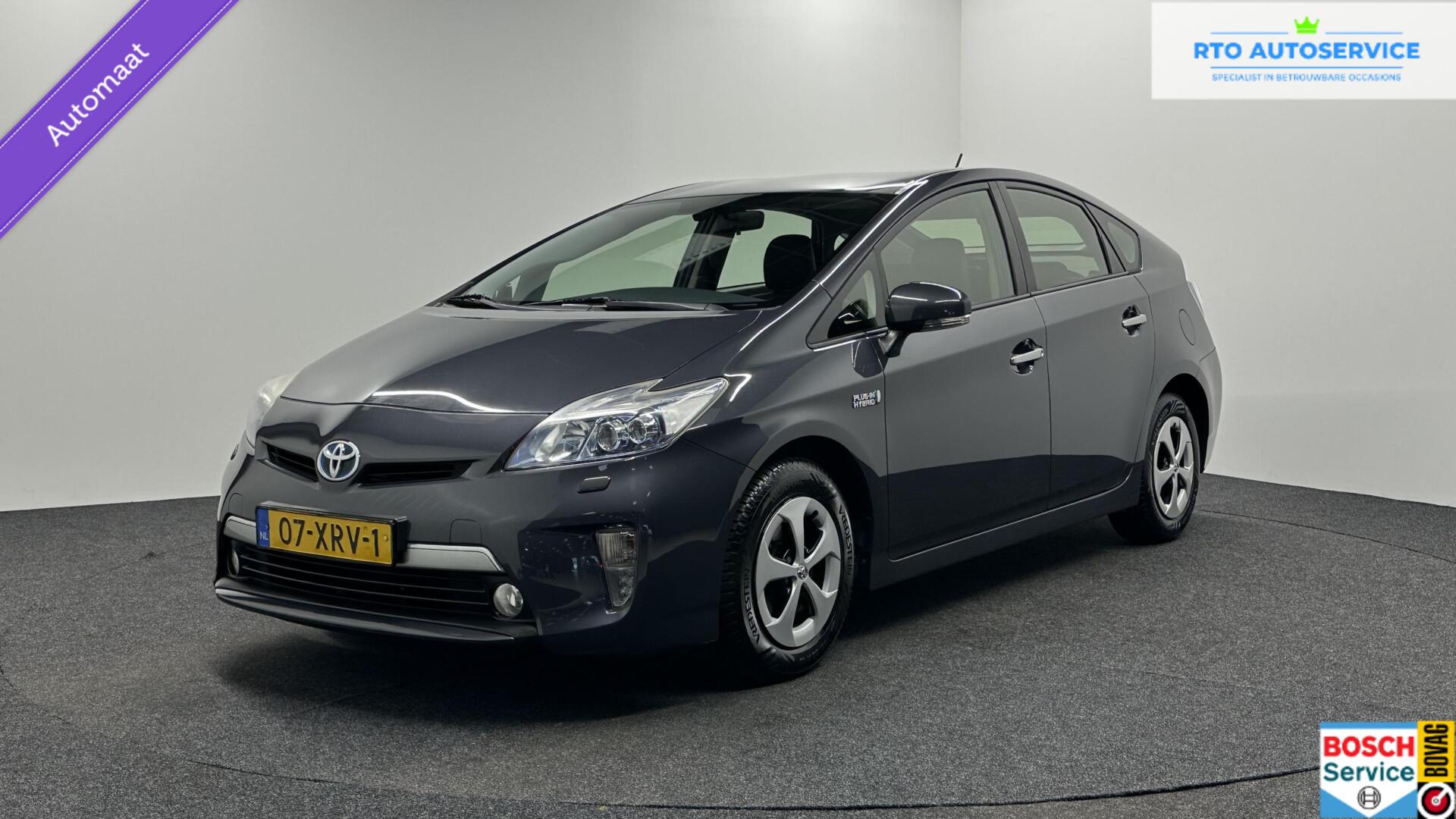 Toyota Toyota Prius Plug-in Hybrid 1.8 Plug-in Dynamic Business CAMERA NAVI ECC CRUISE TREKHAAK. 2012 - voorkant