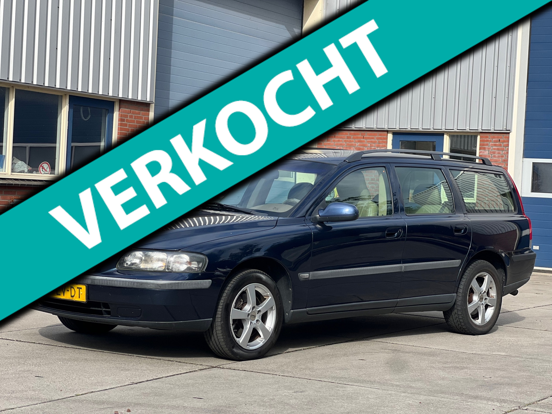 Volvo V70 2.5 T Comfort Line 2003 - voorkant