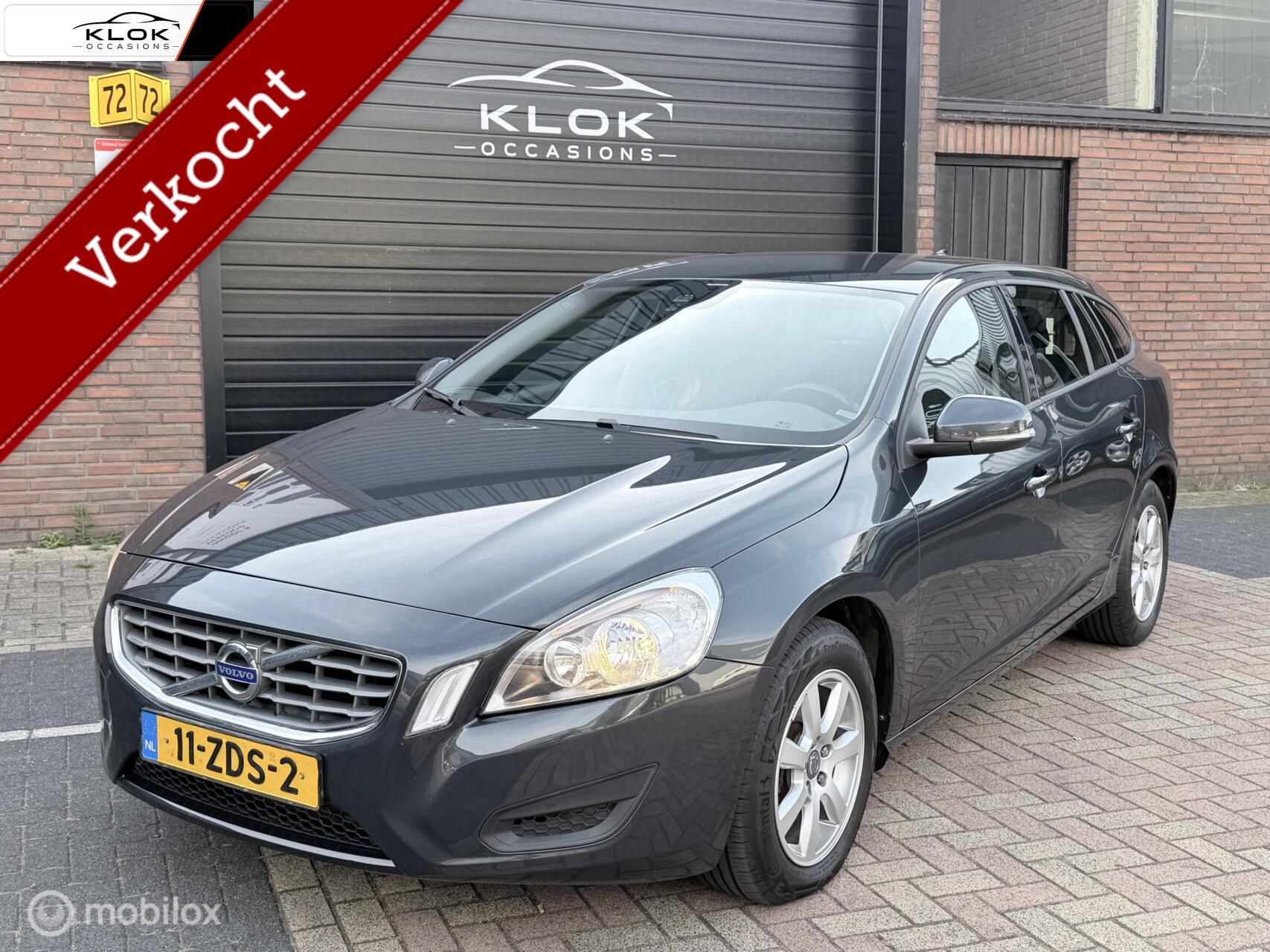 Volvo V60 1.6 T3 Kinetic NAP Automaat Navi Cruise Clima 2012 - voorkant