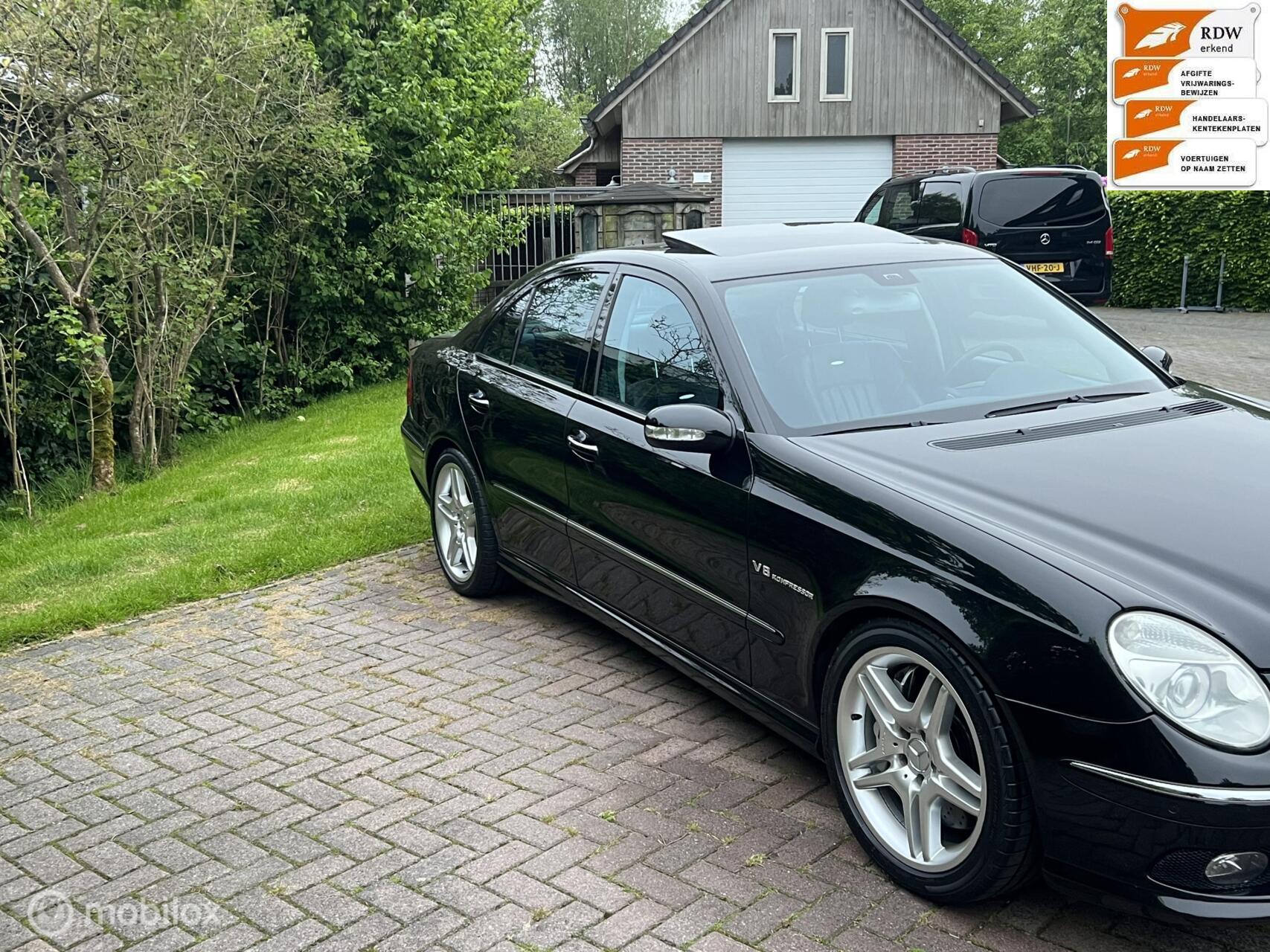 Foto van Mercedes-Benz E 55 AMG