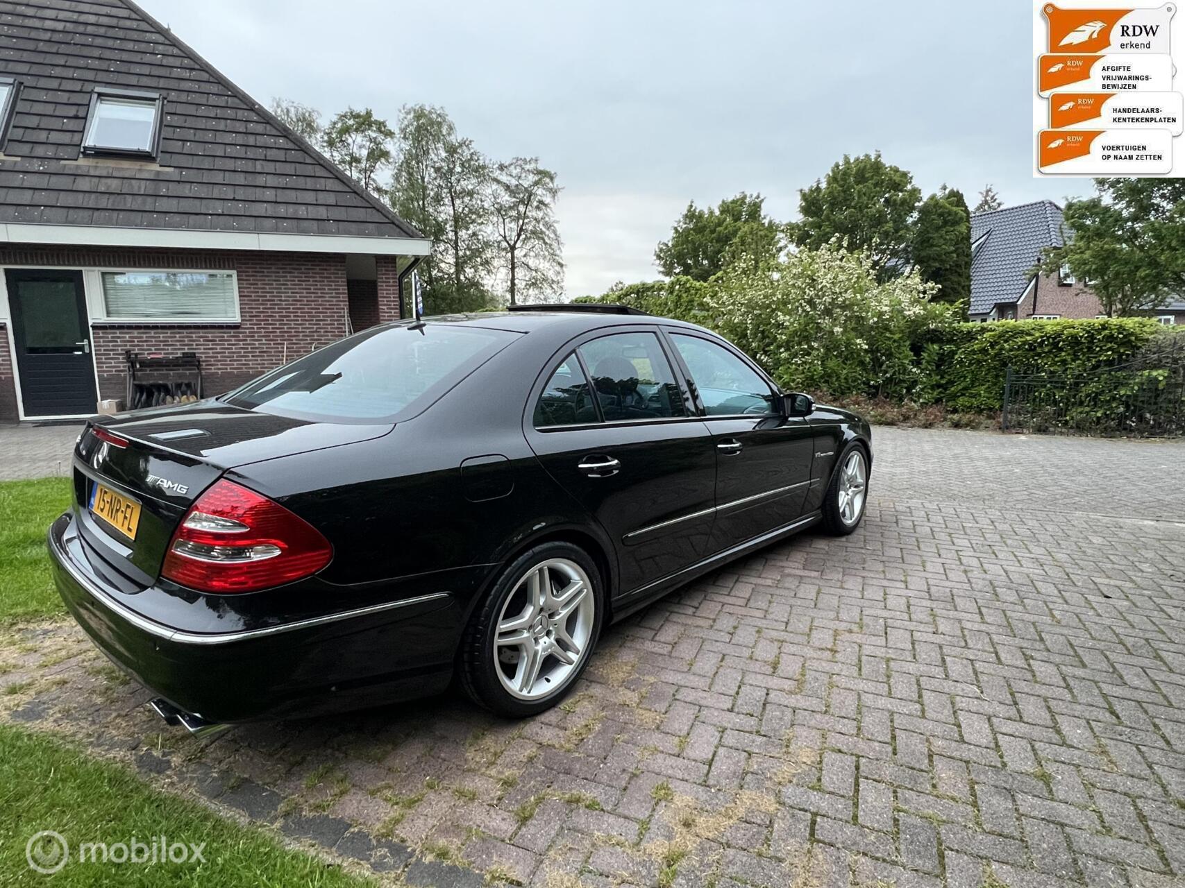Foto van Mercedes-Benz E 55 AMG
