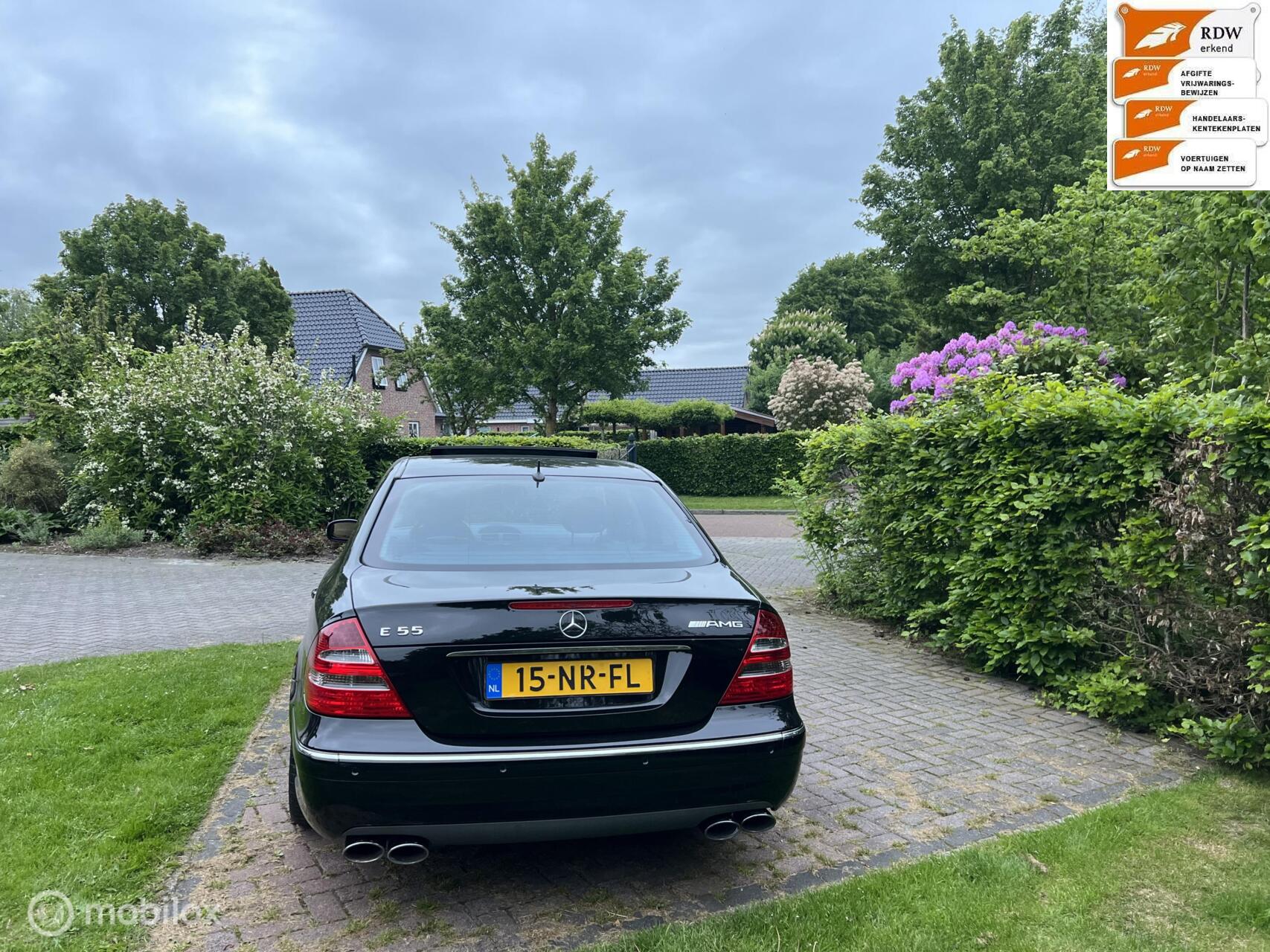 Foto van Mercedes-Benz E 55 AMG