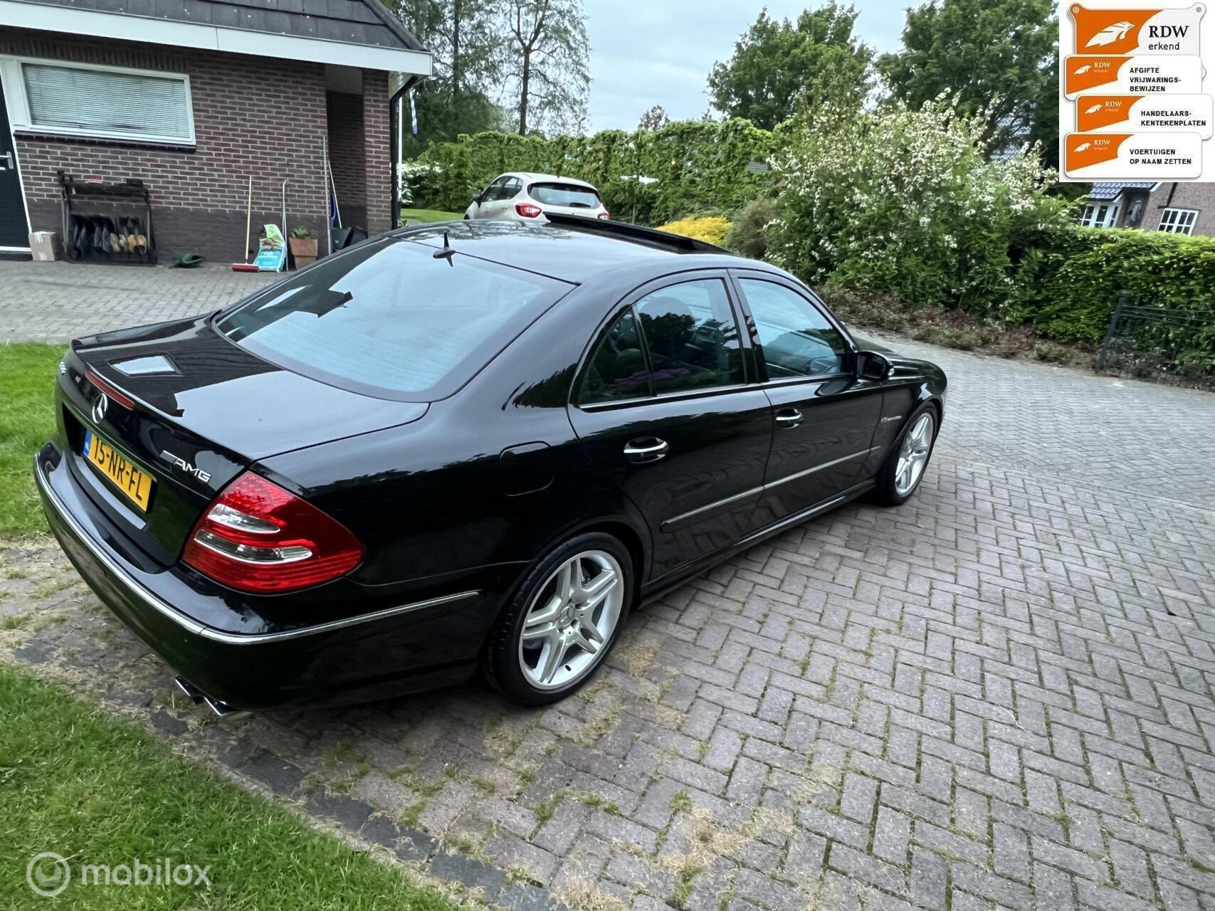 Foto van Mercedes-Benz E 55 AMG