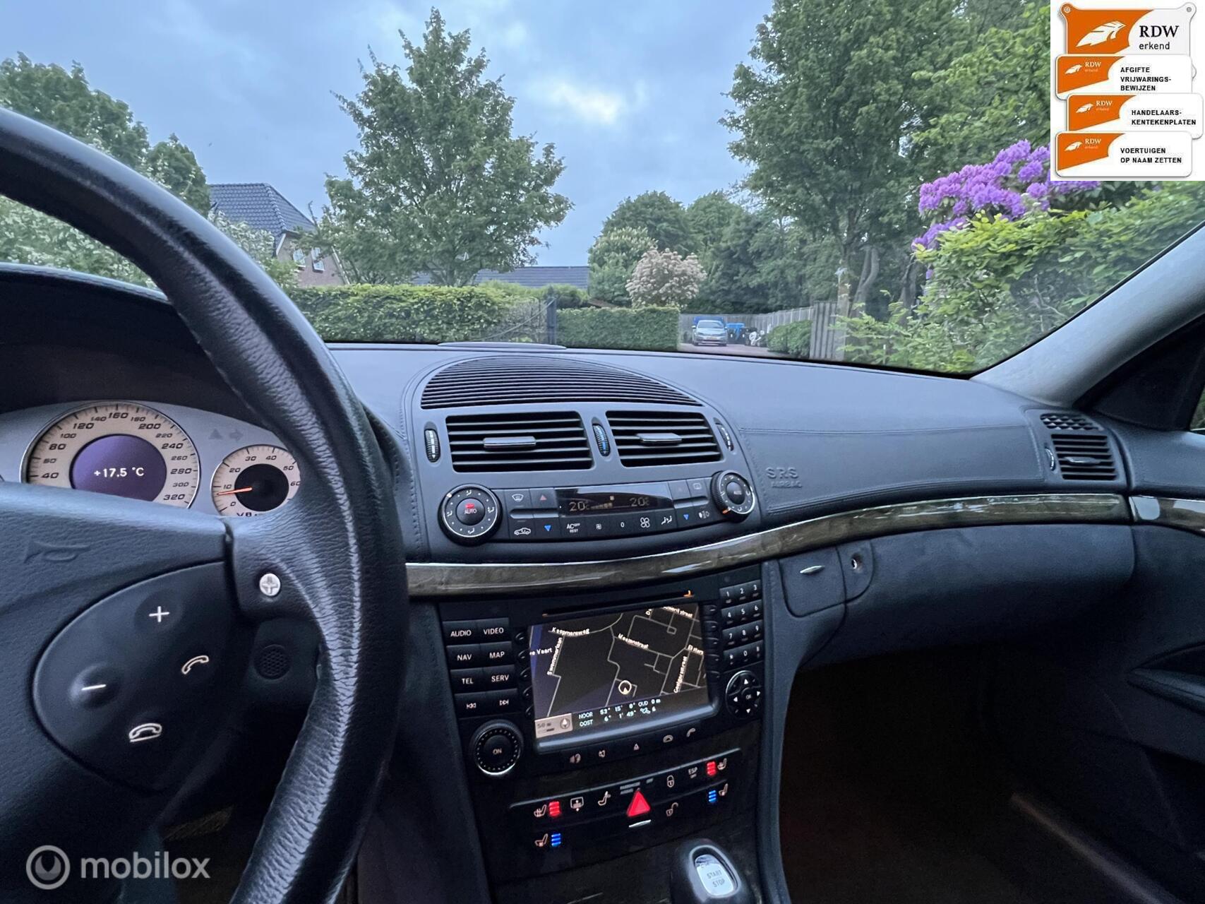 Foto van Mercedes-Benz E 55 AMG