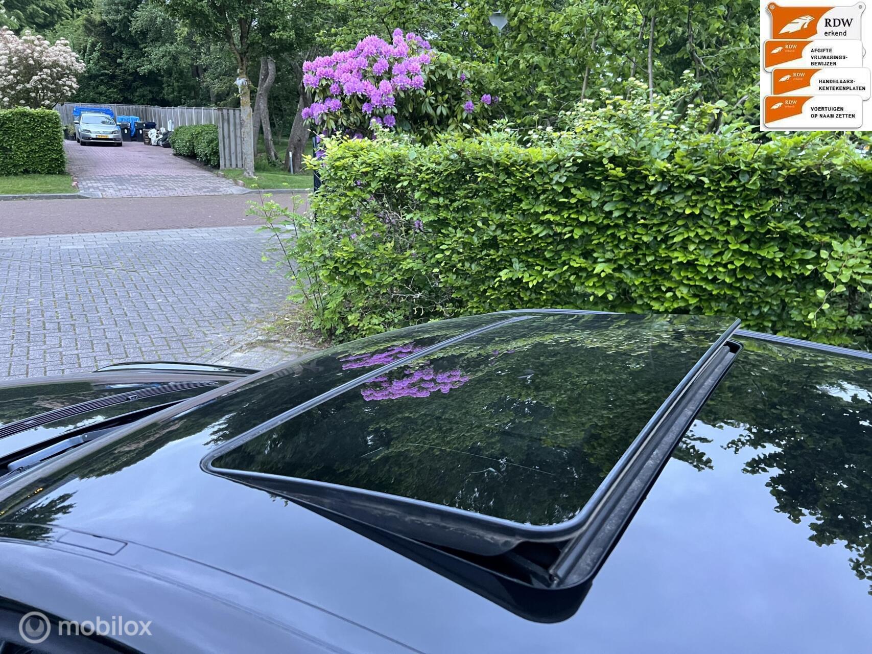 Foto van Mercedes-Benz E 55 AMG