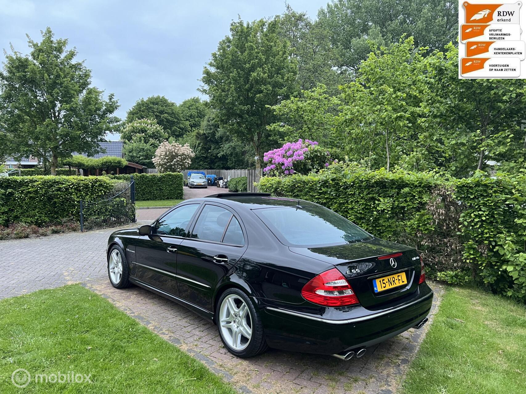 Foto van Mercedes-Benz E 55 AMG