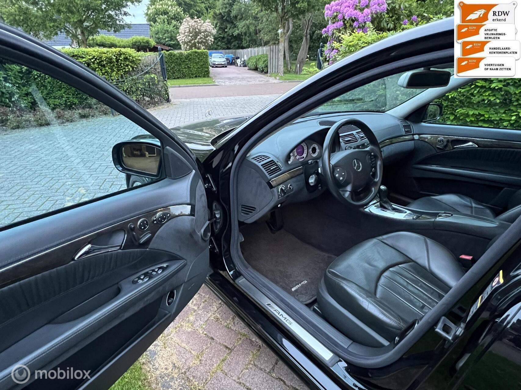 Foto van Mercedes-Benz E 55 AMG
