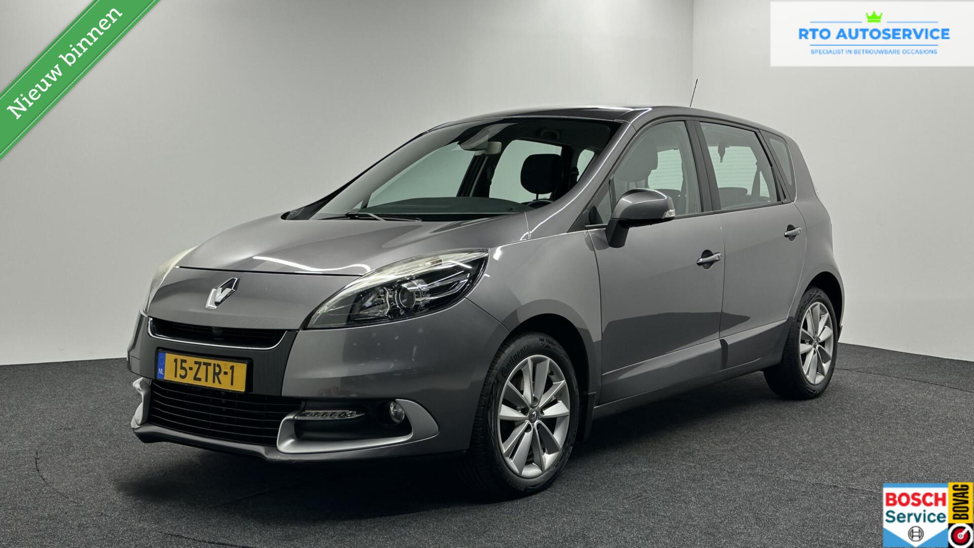 Renault Megane Scenic 1.2 TCe Collection NAVIGATIE CRUISE ECC TREKHAAK LM. 2013 - voorkant