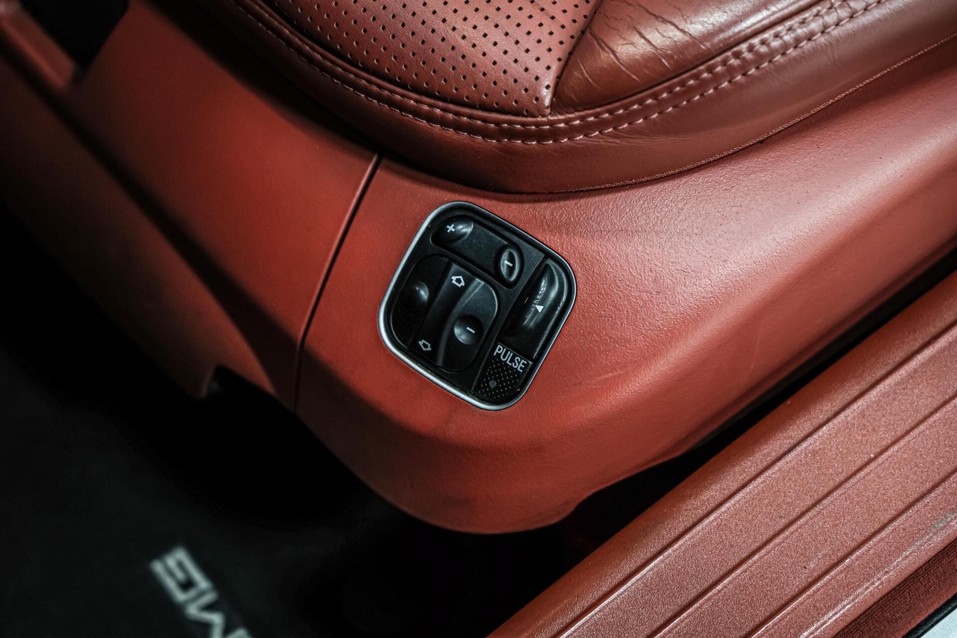 Foto van Mercedes-Benz SL 55 AMG