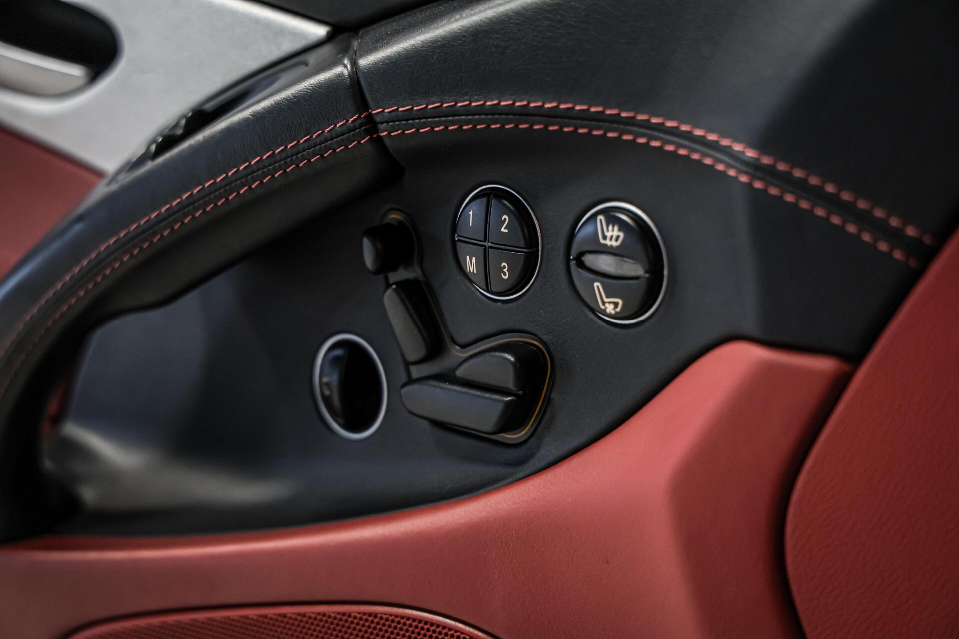 Foto van Mercedes-Benz SL 55 AMG