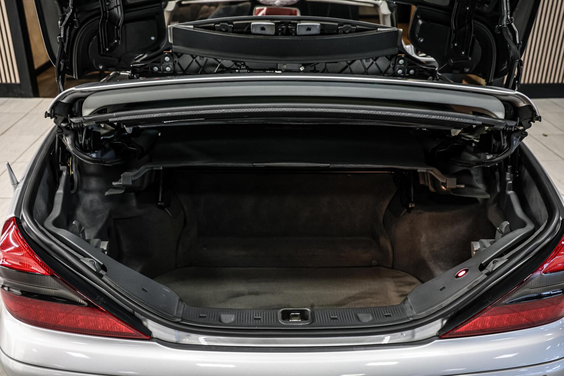 Foto van Mercedes-Benz SL 55 AMG