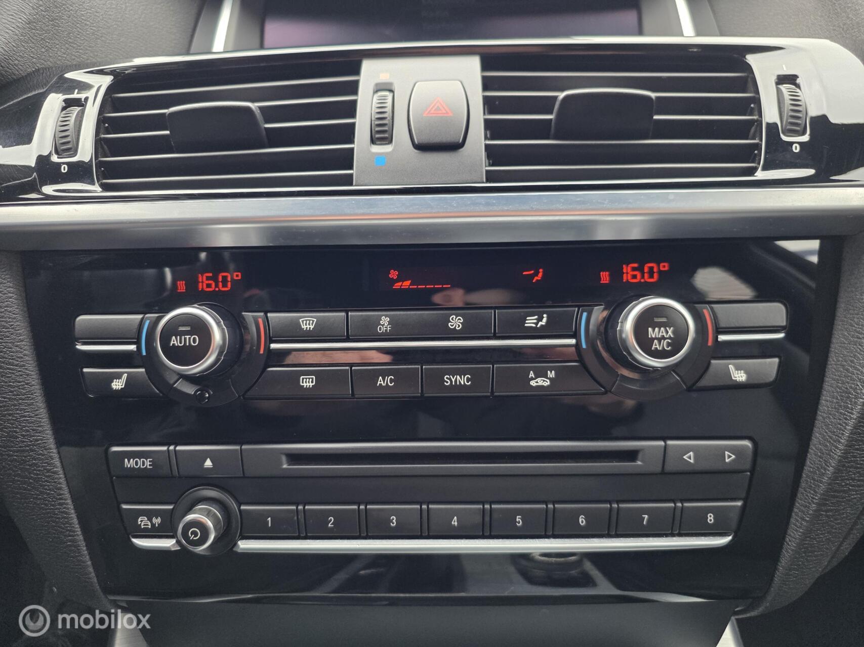 Foto van BMW X3 Xdrive20i