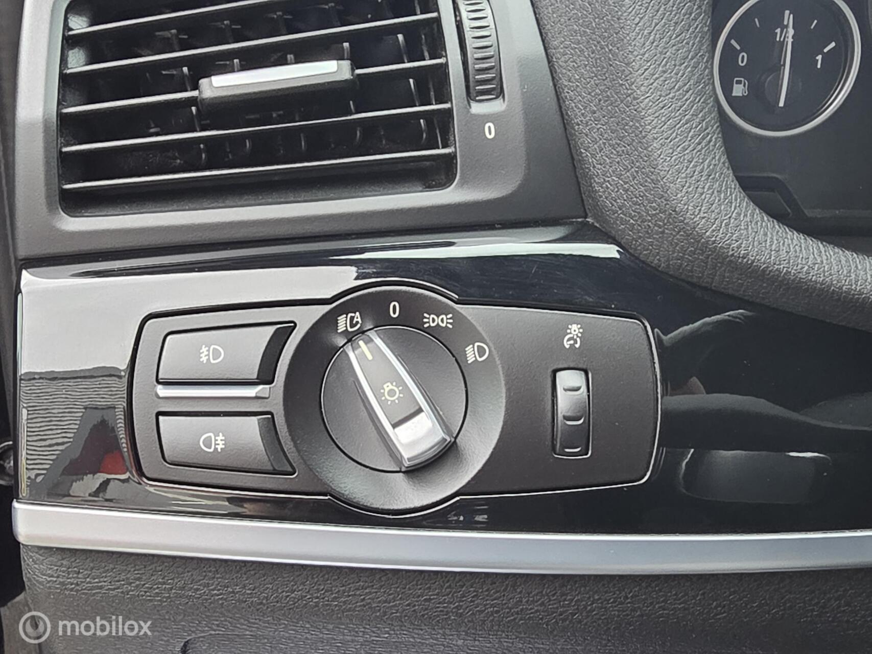 Foto van BMW X3 Xdrive20i