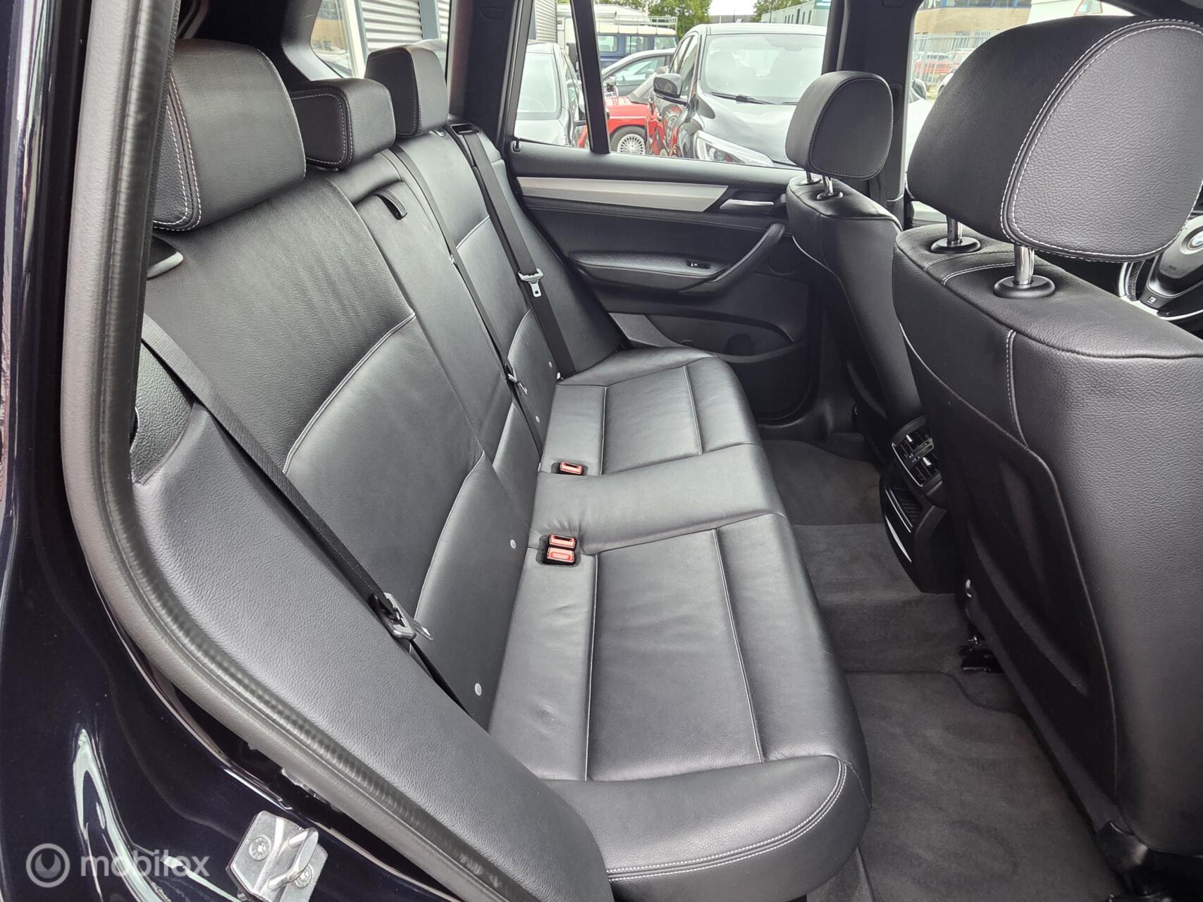 Foto van BMW X3 Xdrive20i