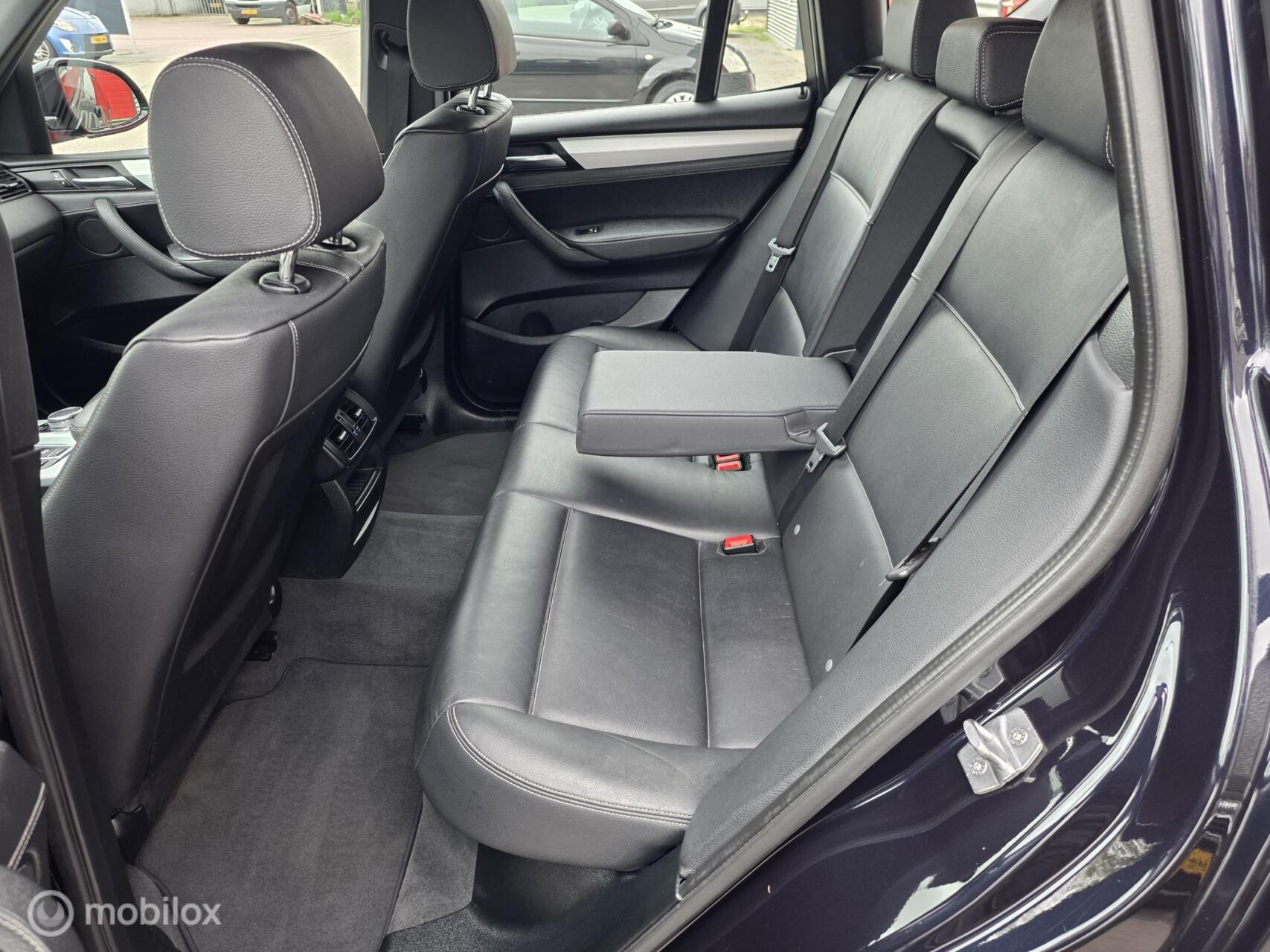 Foto van BMW X3 Xdrive20i