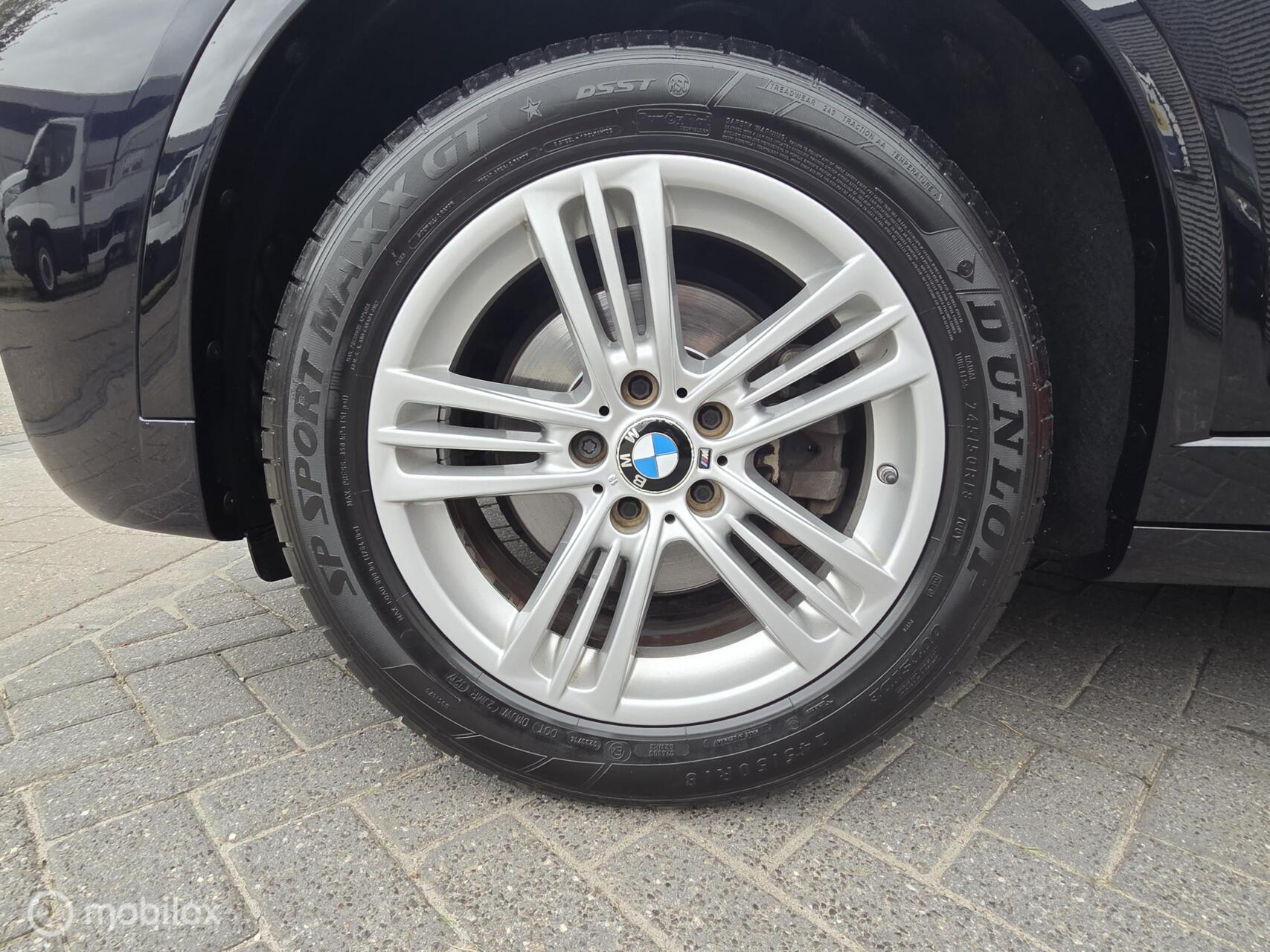 Foto van BMW X3 Xdrive20i