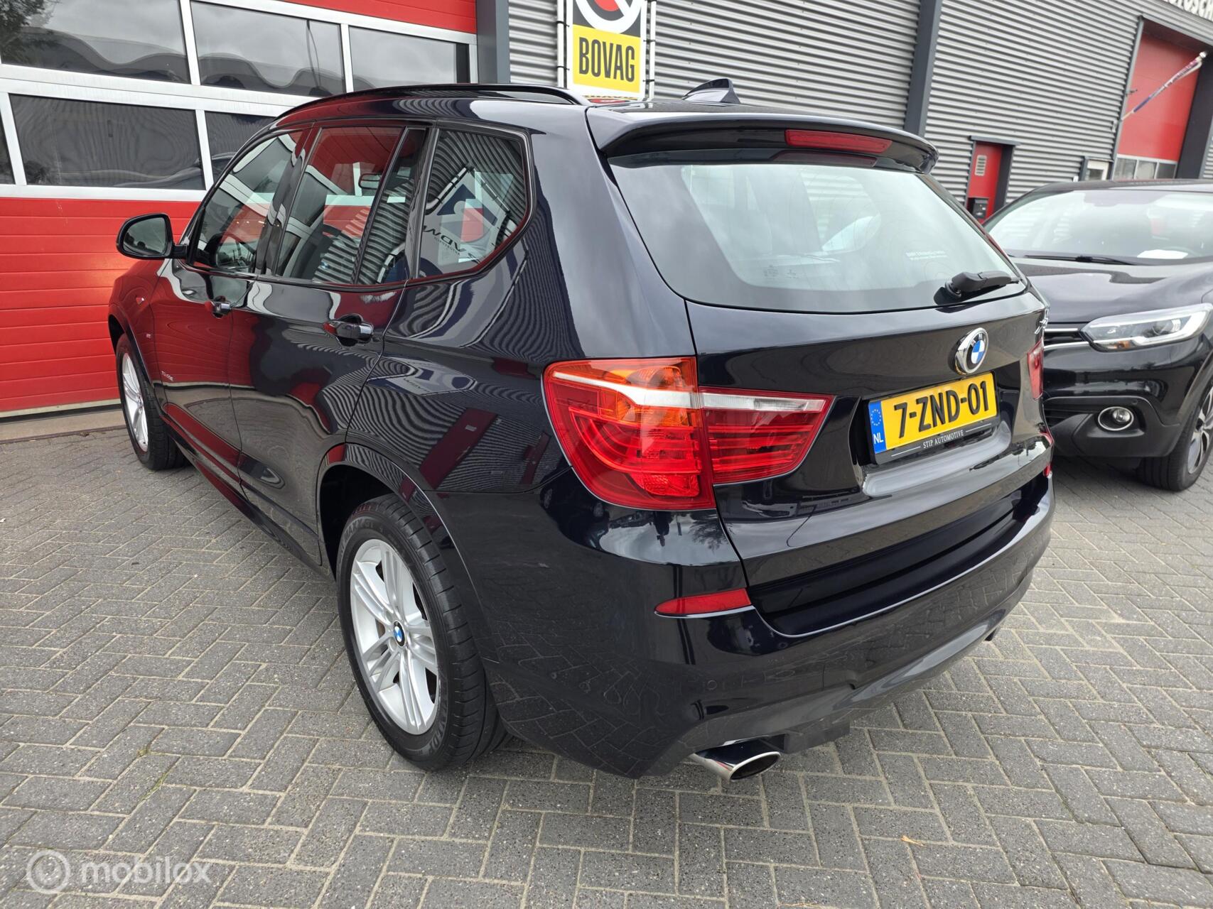 Foto van BMW X3 Xdrive20i