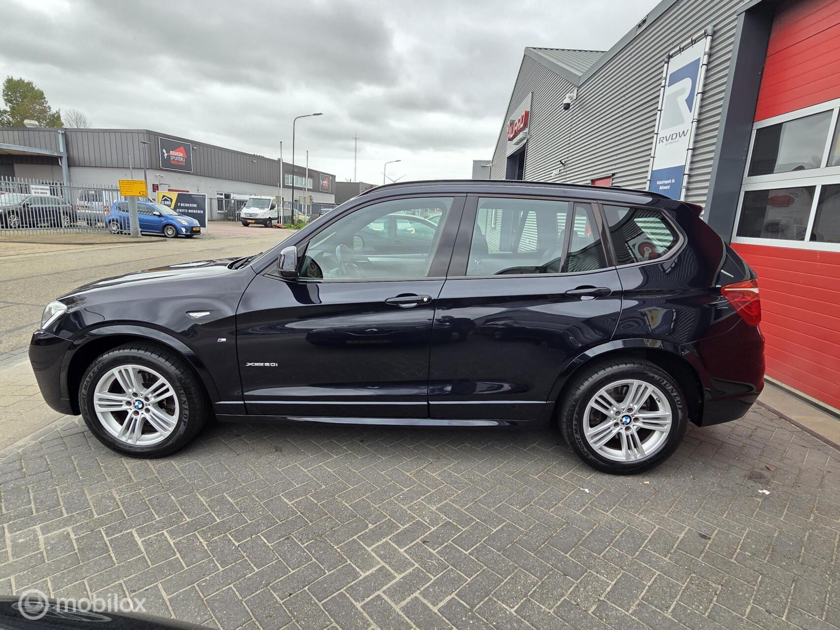 Foto van BMW X3 Xdrive20i