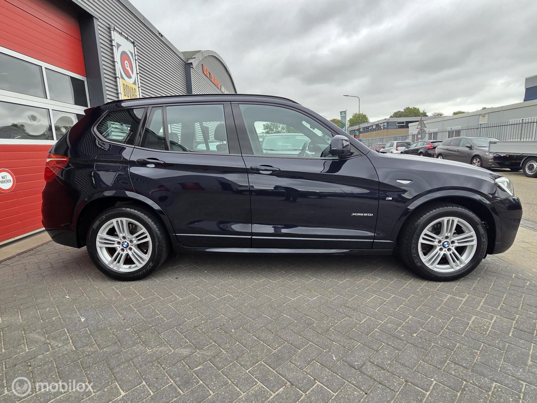 Foto van BMW X3 Xdrive20i
