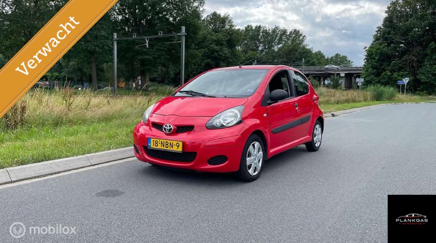 Toyota Toyota Aygo 1.0-12V Comfort 2010 - voorkant