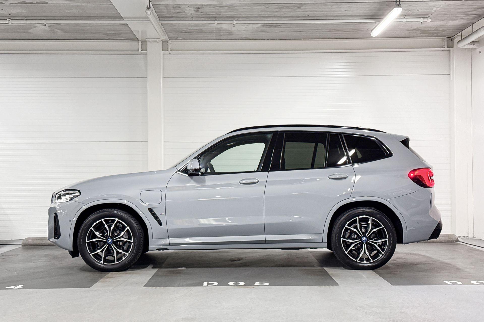 Foto van BMW X3 Xdrive30e