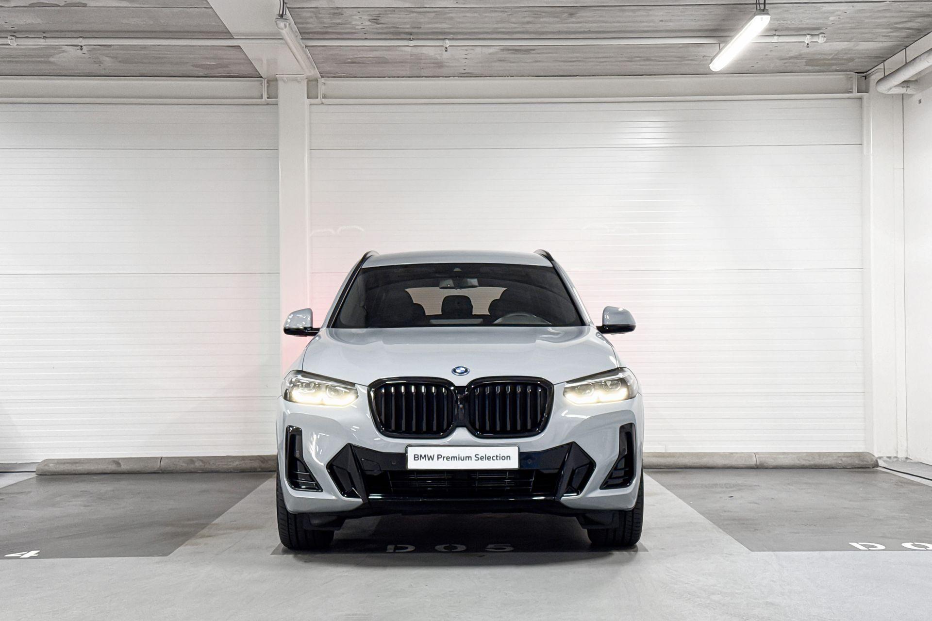 Foto van BMW X3 Xdrive30e