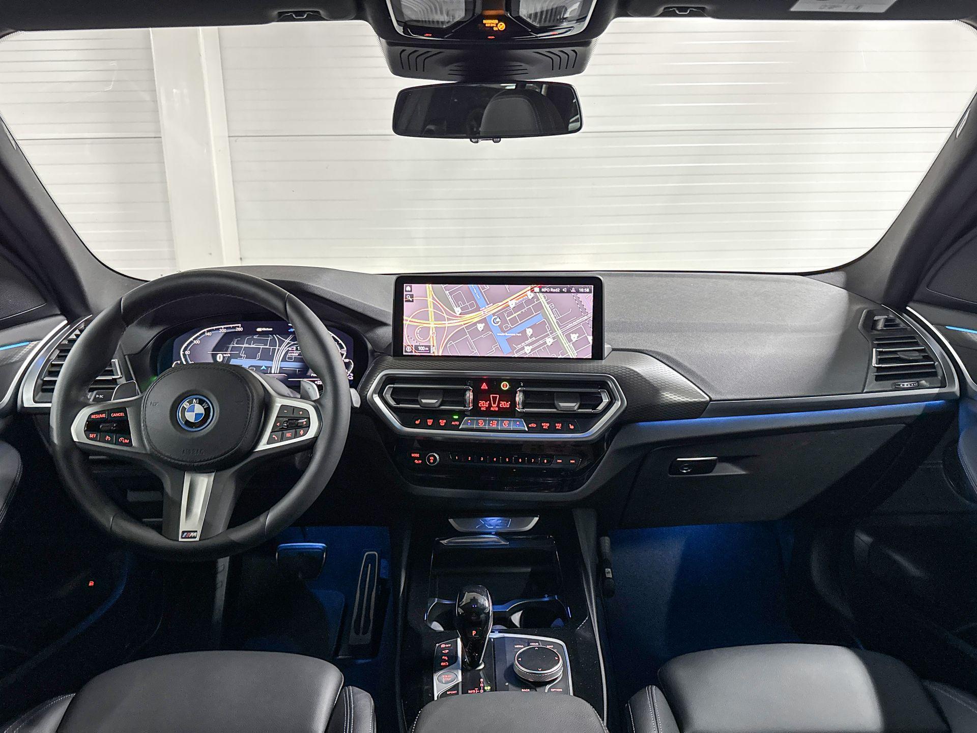Foto van BMW X3 Xdrive30e