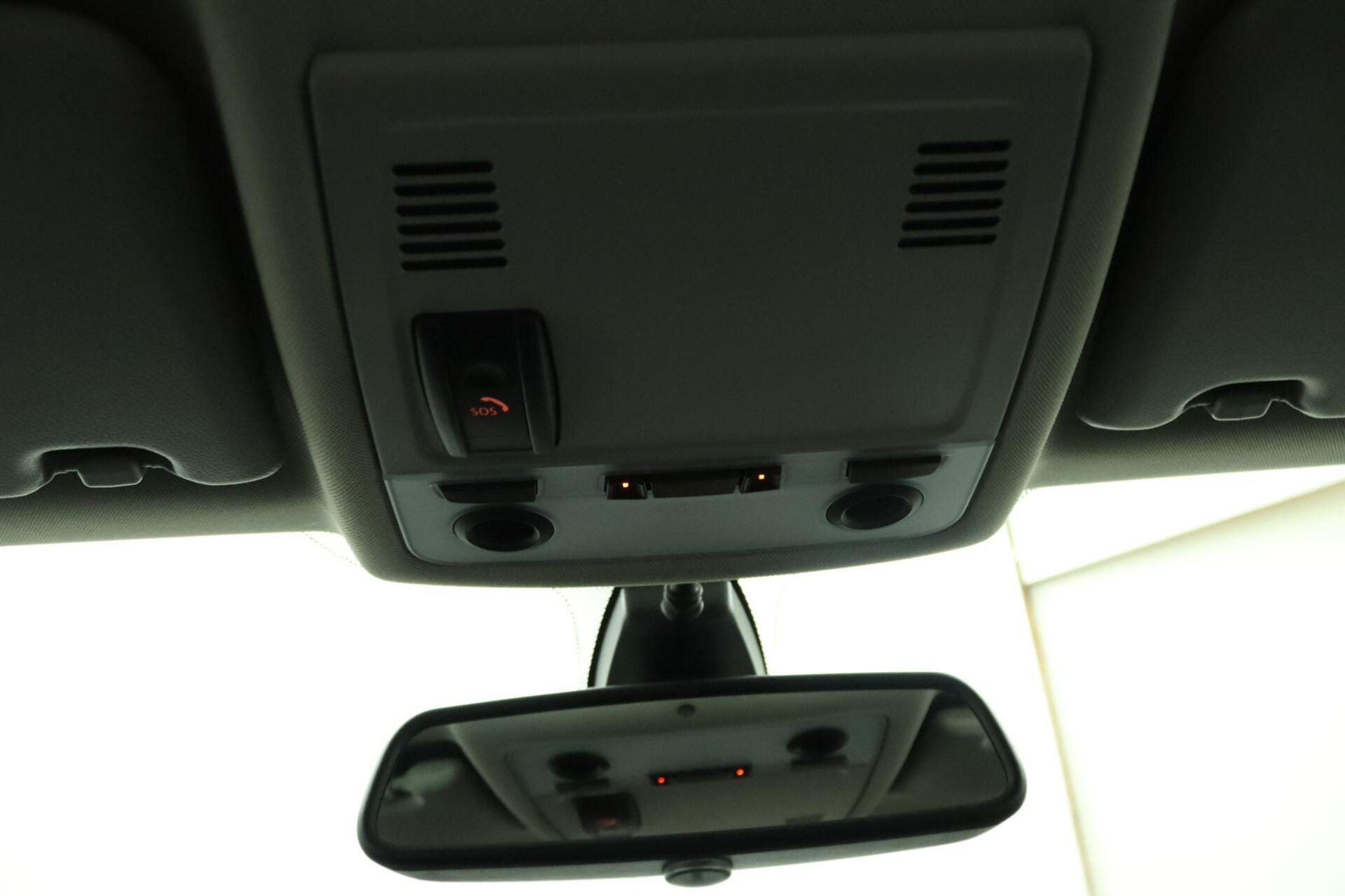 Foto van BMW X1 xDrive 28i