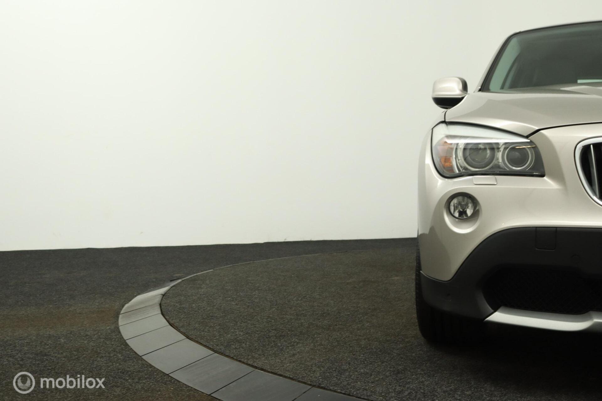 Foto van BMW X1 xDrive 28i
