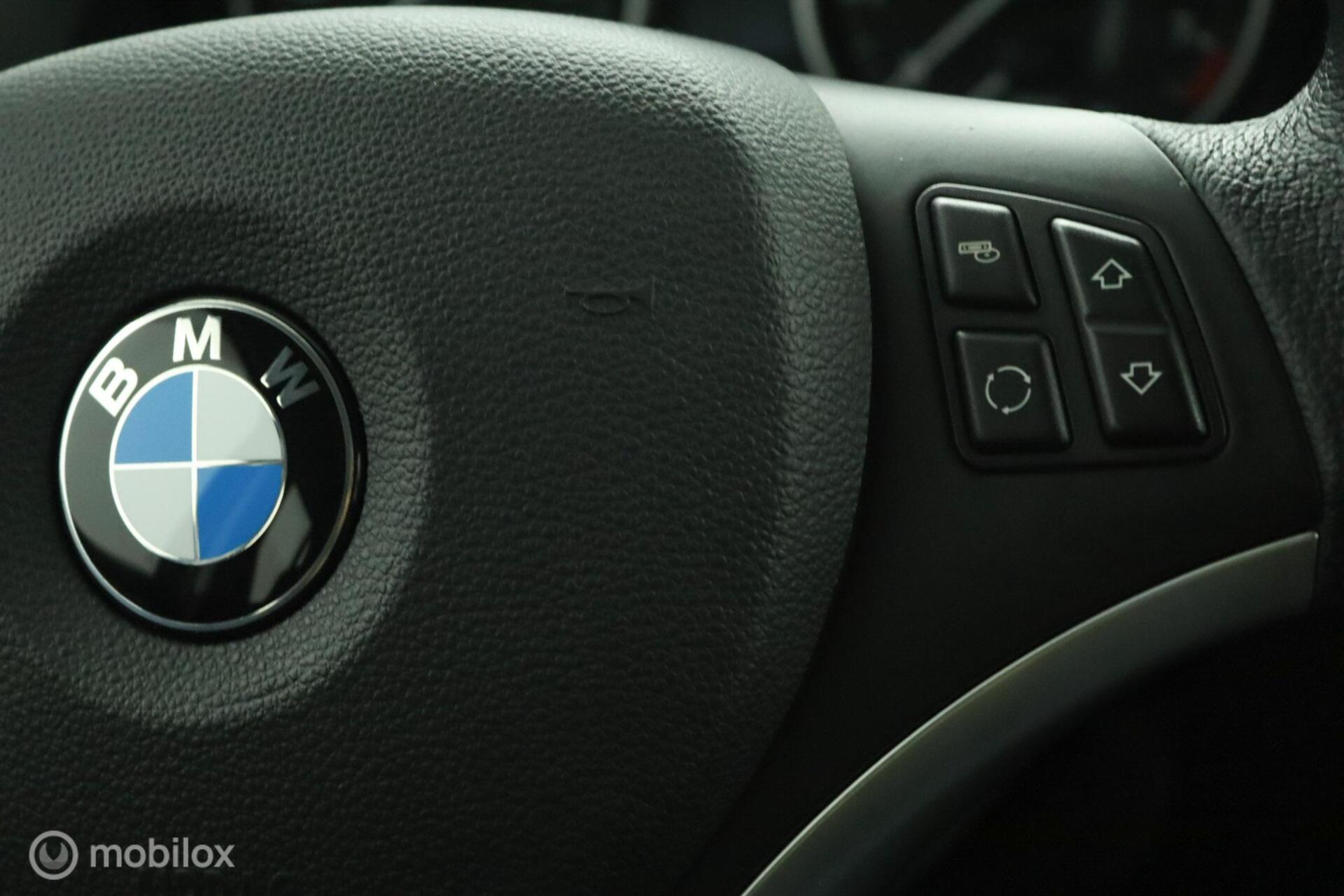 Foto van BMW X1 xDrive 28i