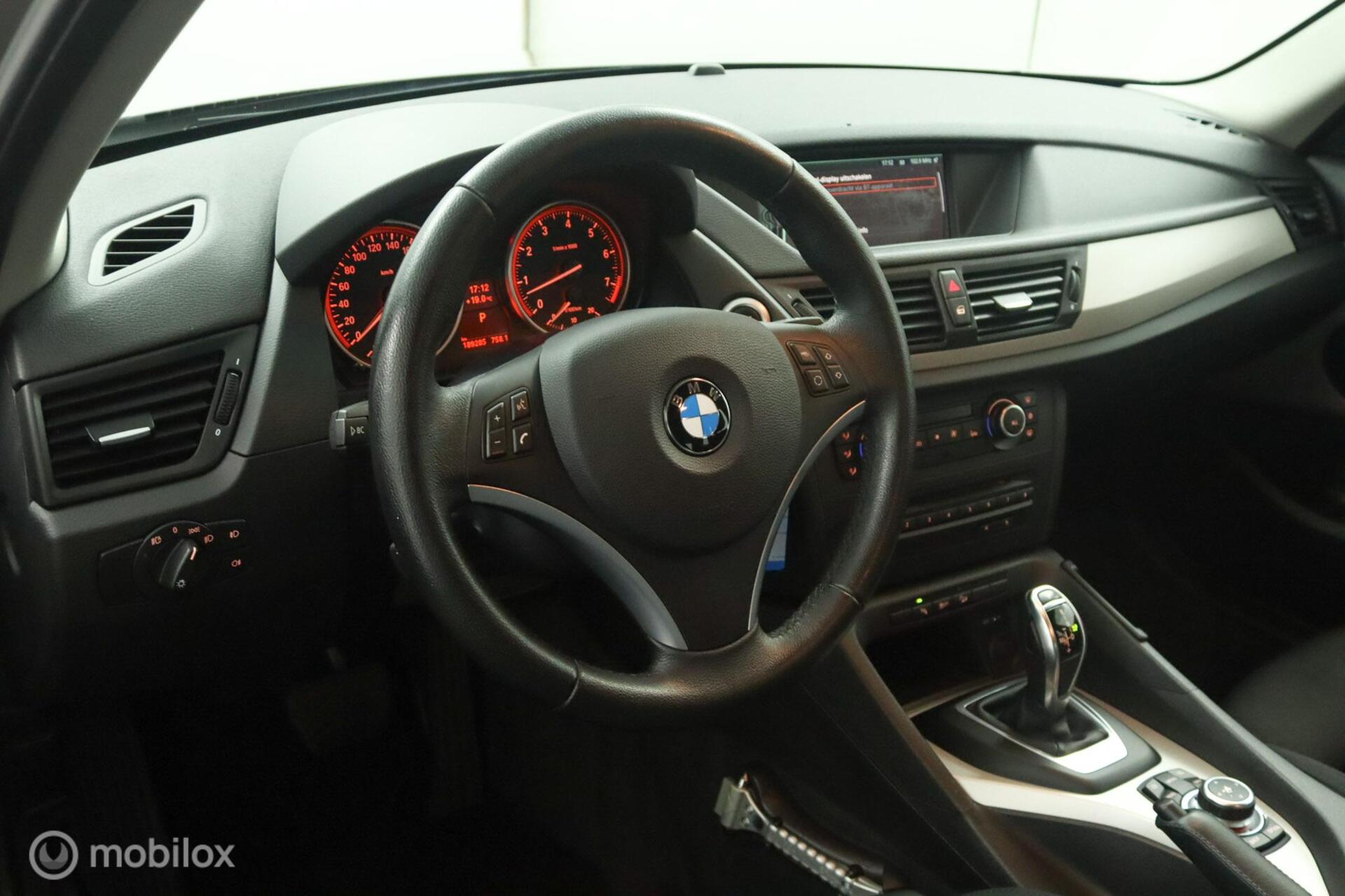 Foto van BMW X1 xDrive 28i