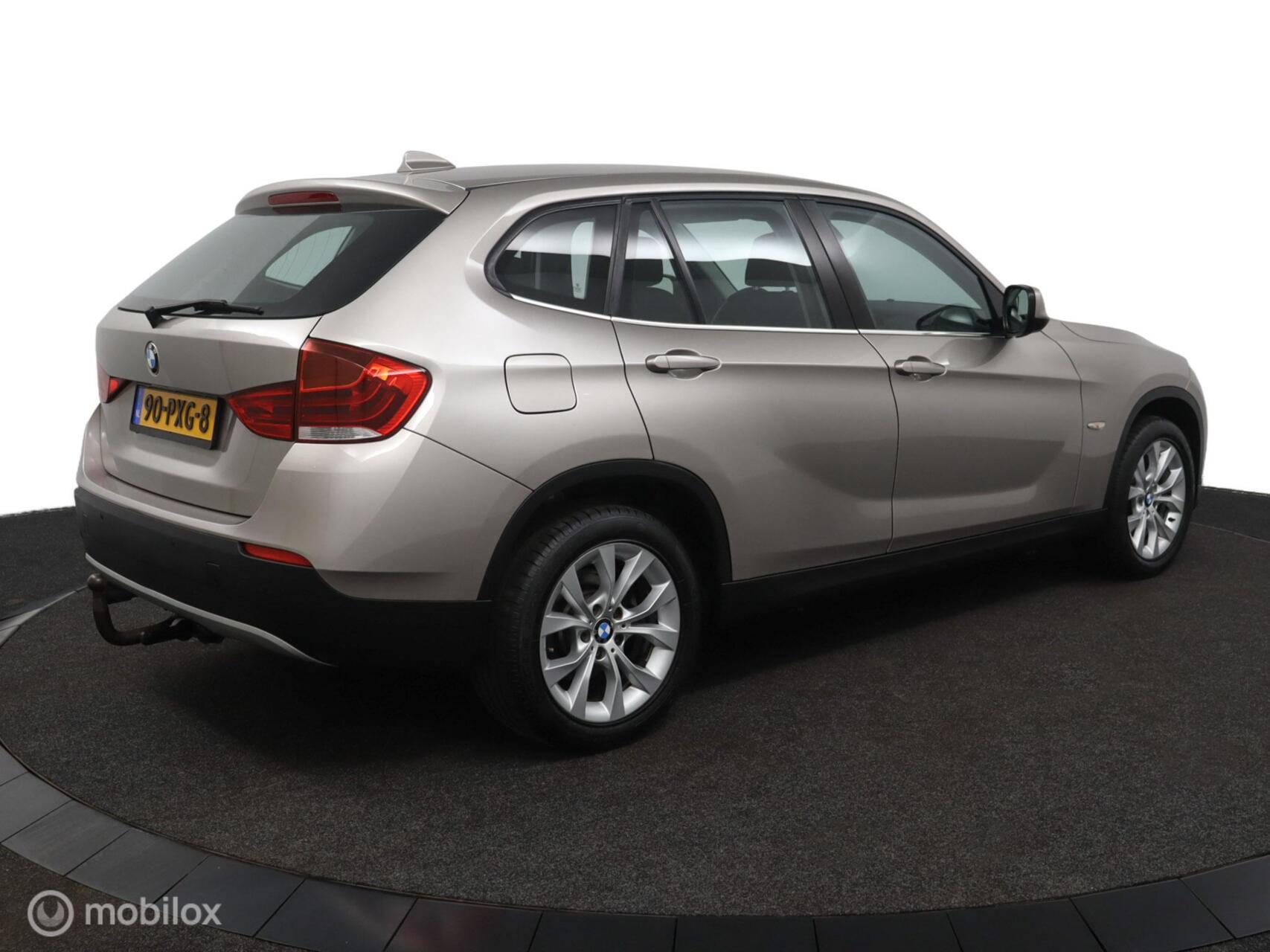 Foto van BMW X1 xDrive 28i