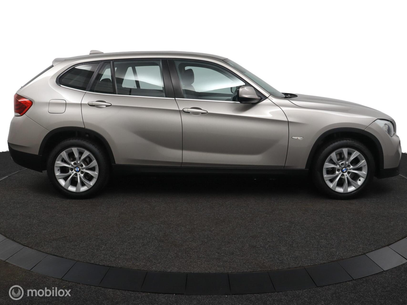 Foto van BMW X1 xDrive 28i