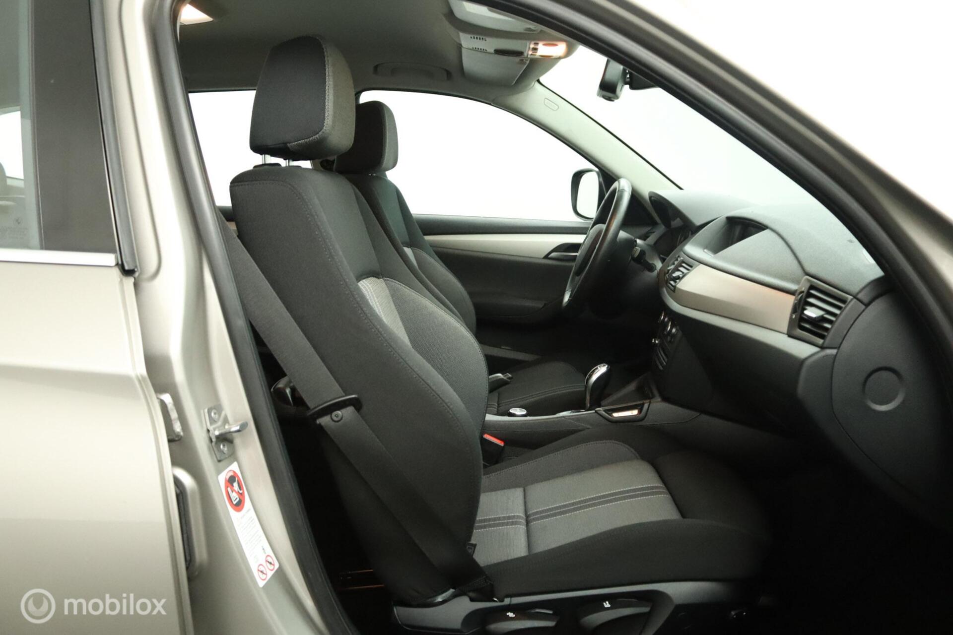 Foto van BMW X1 xDrive 28i